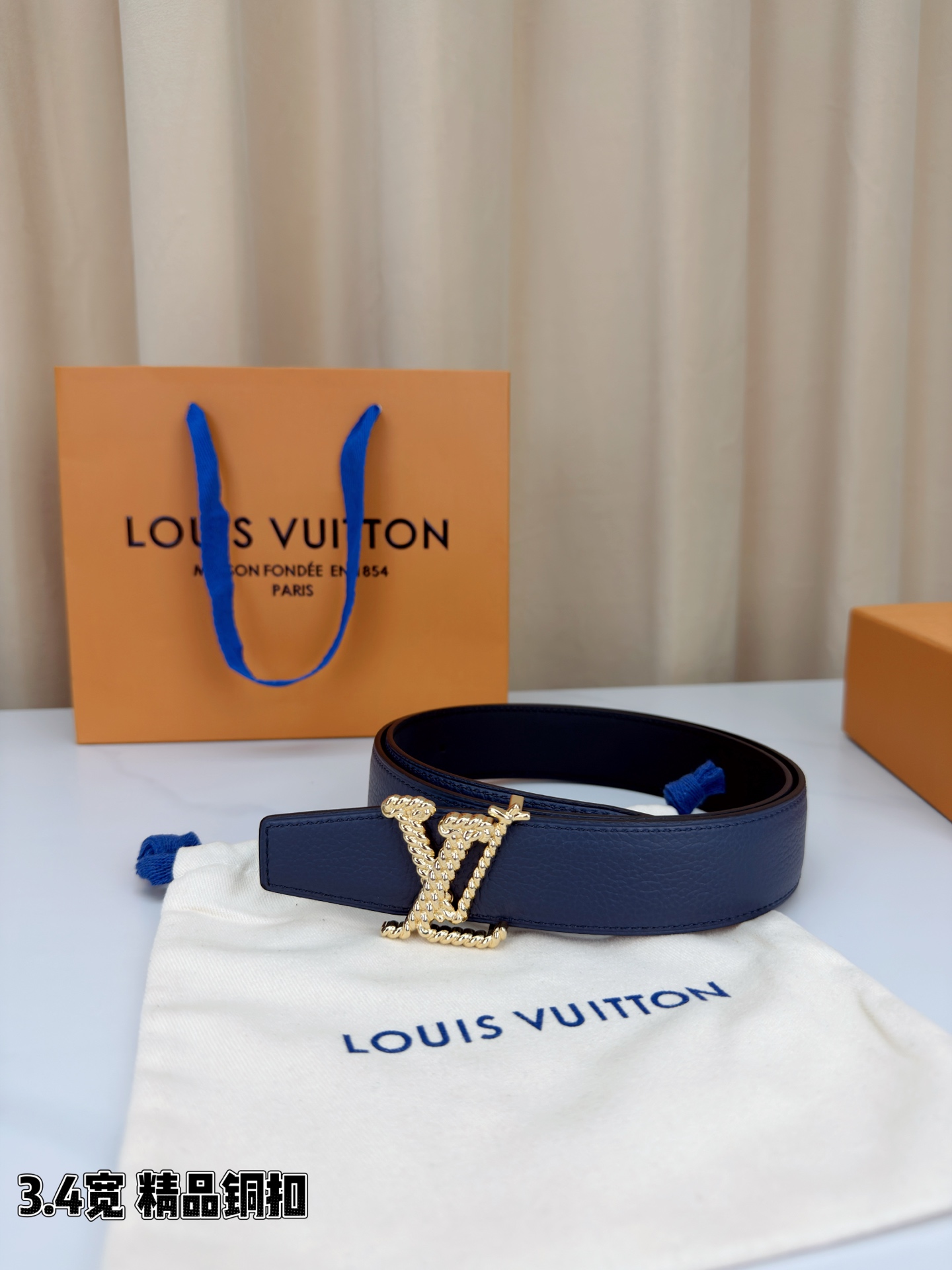 Louis Vuitton Leather Belt Top Grain Leather M-l