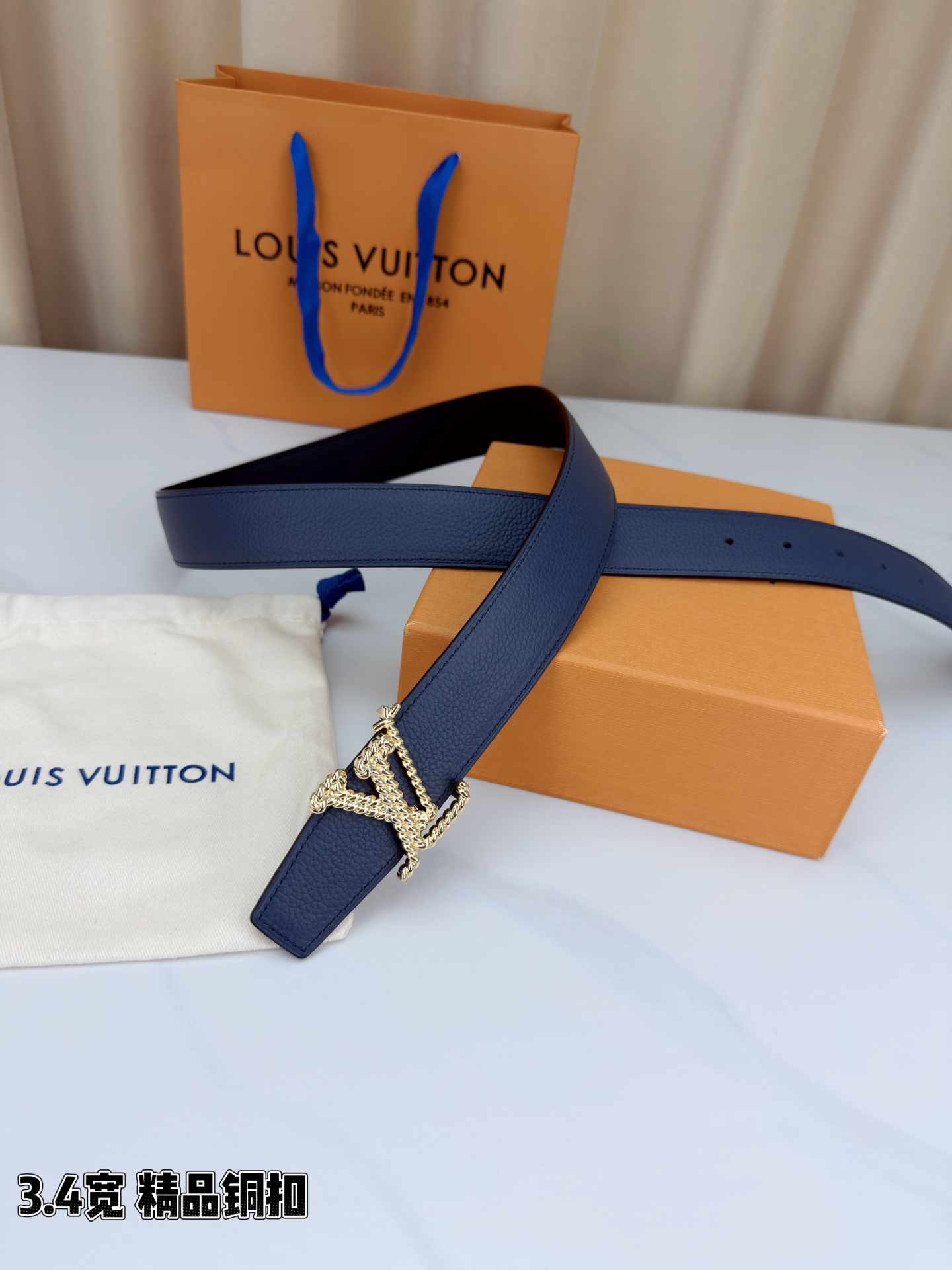 Louis Vuitton Leather Belt Top Grain Leather M-l