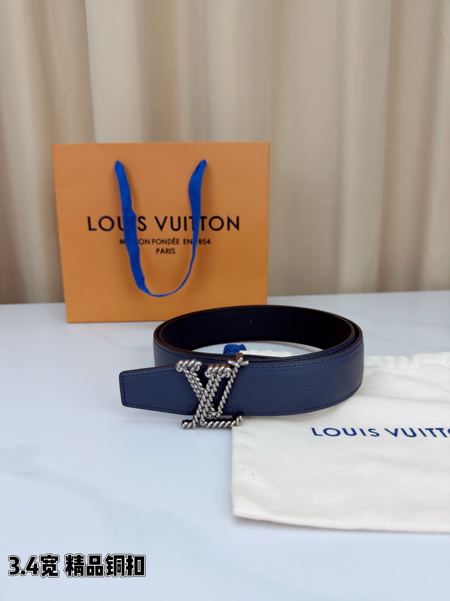 Louis Vuitton Leather Belt Top Grain Leather M-l