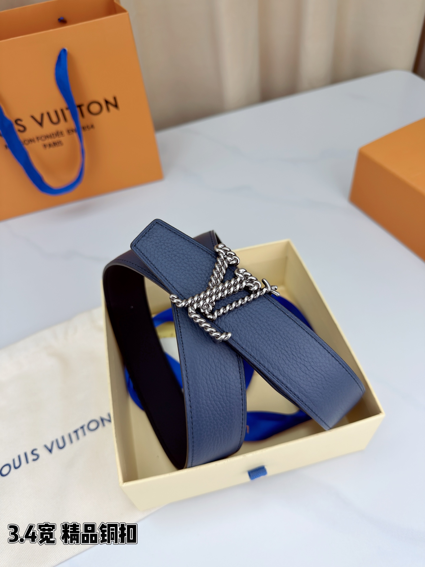 Louis Vuitton Leather Belt Top Grain Leather M-l