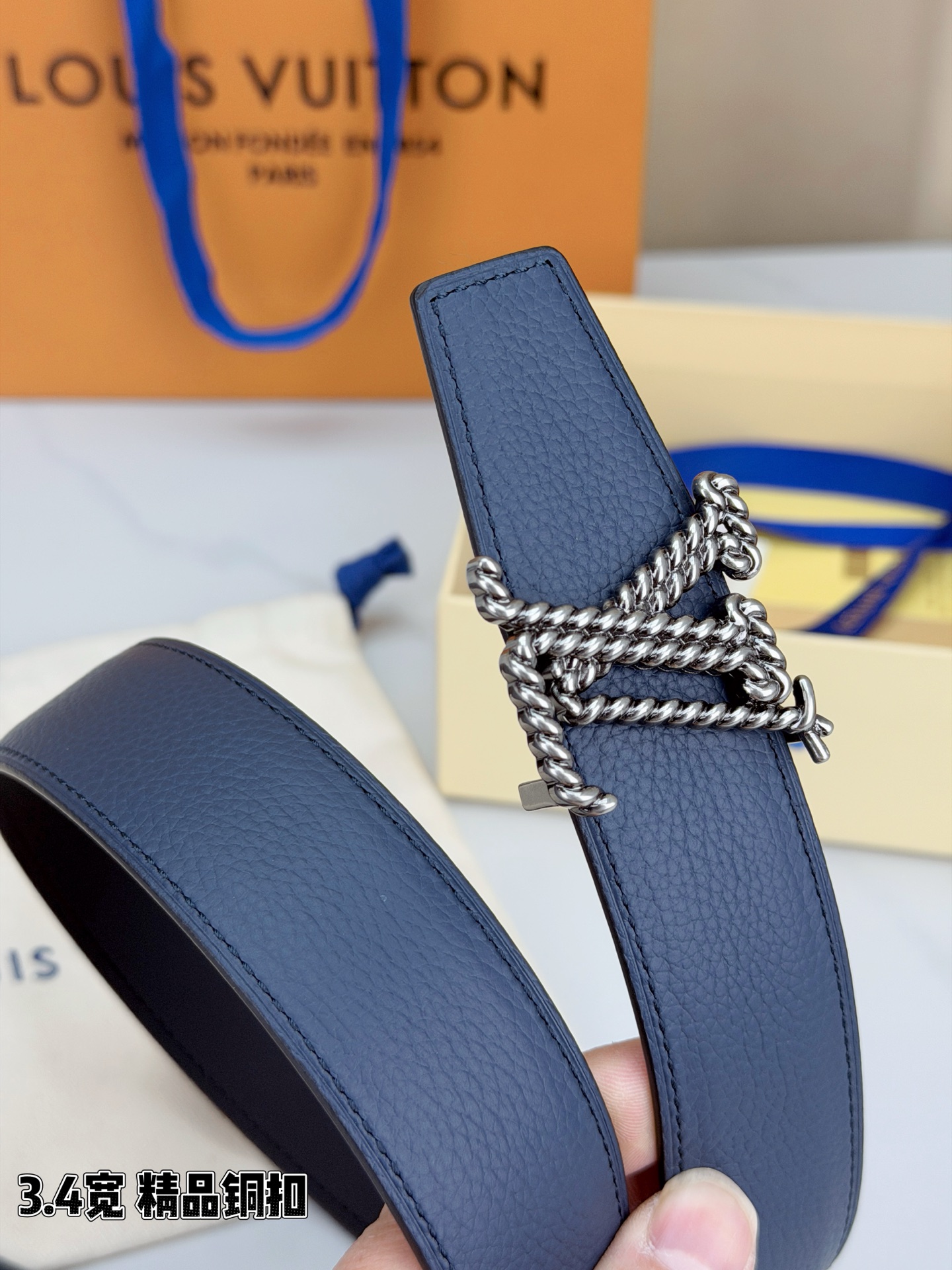 Louis Vuitton Leather Belt Top Grain Leather M-l