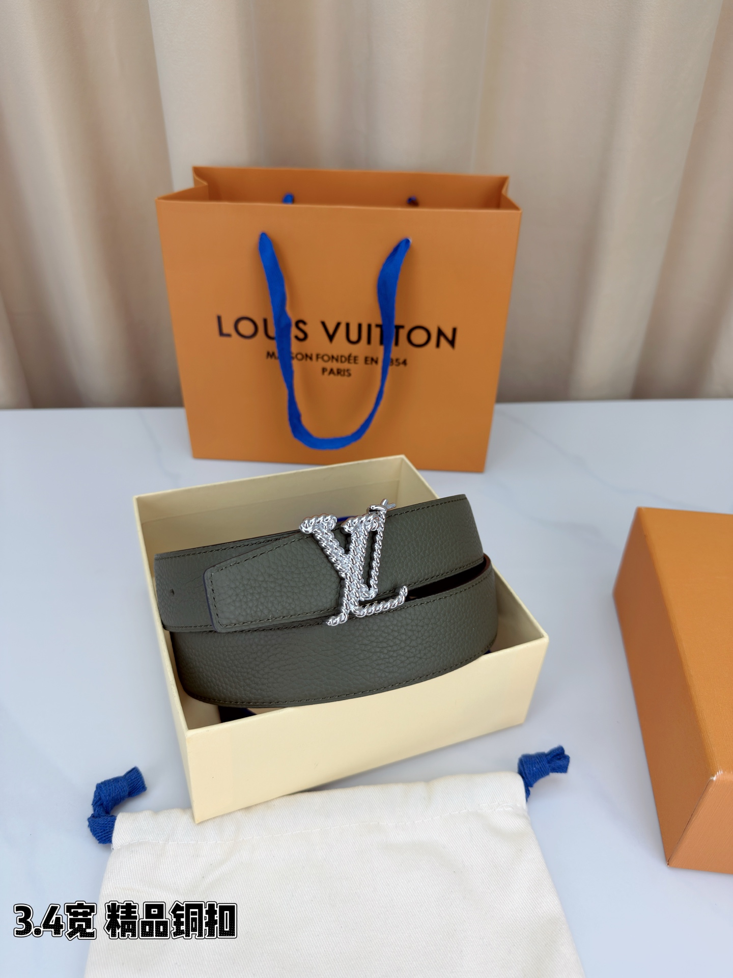 Louis Vuitton Leather Belt Top Grain Leather M-l