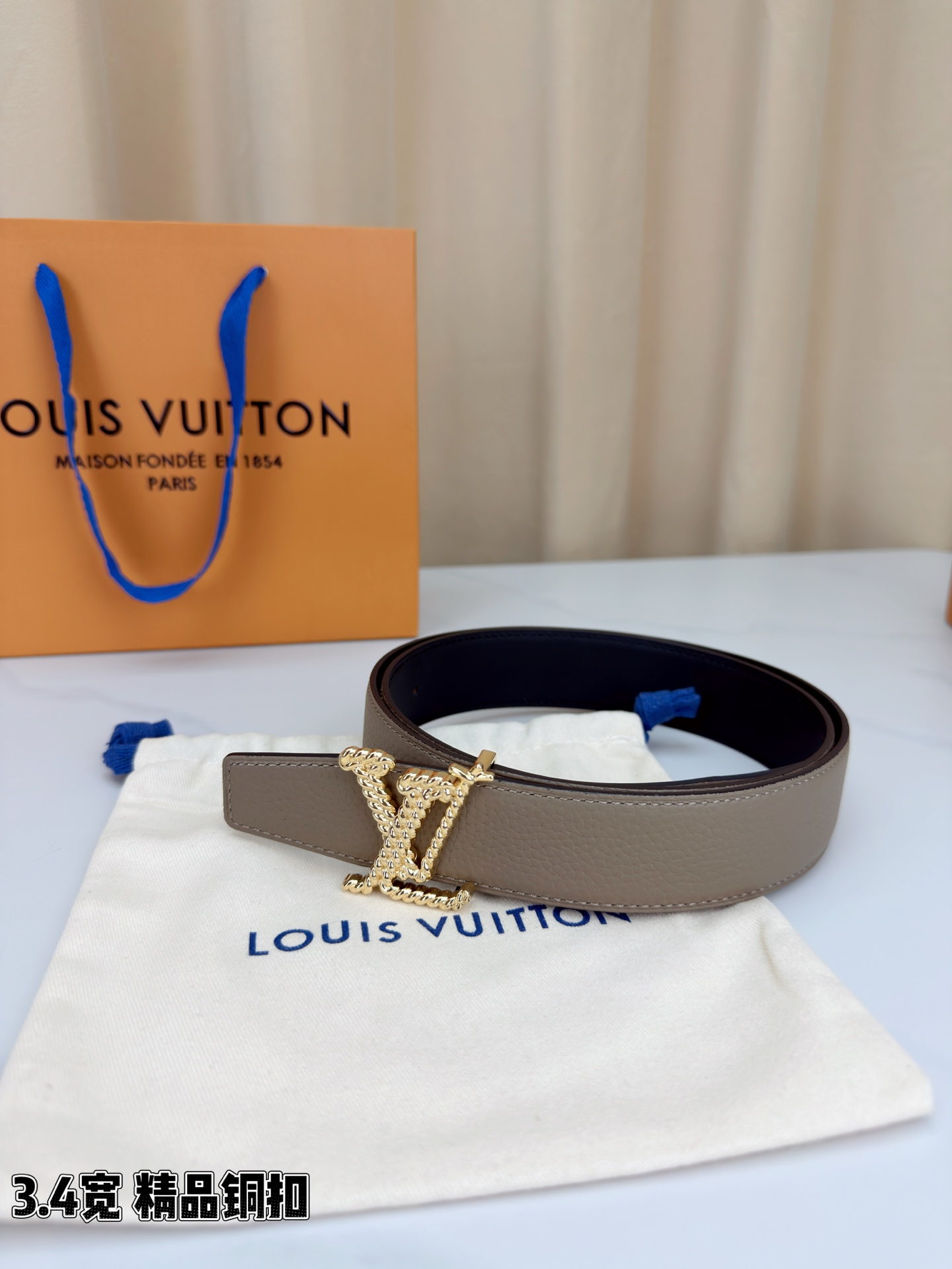 Louis Vuitton Leather Belt Top Grain Leather M-l