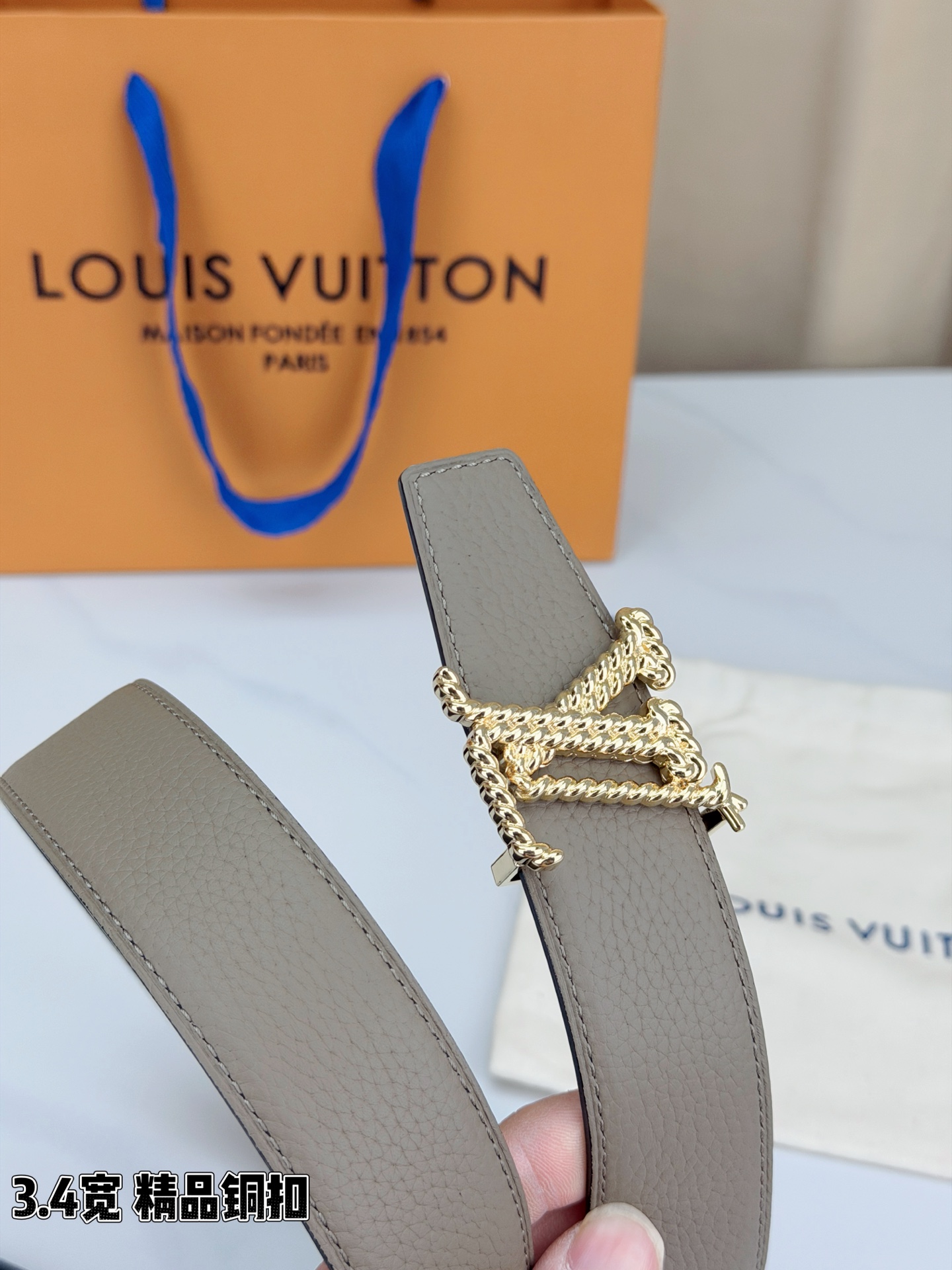 Louis Vuitton Leather Belt Top Grain Leather M-l