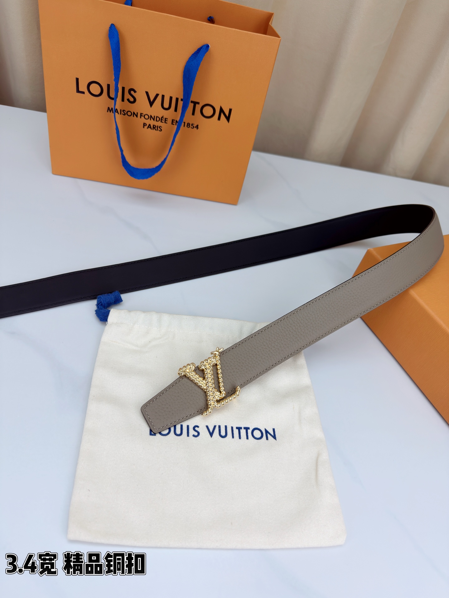 Louis Vuitton Leather Belt Top Grain Leather M-l