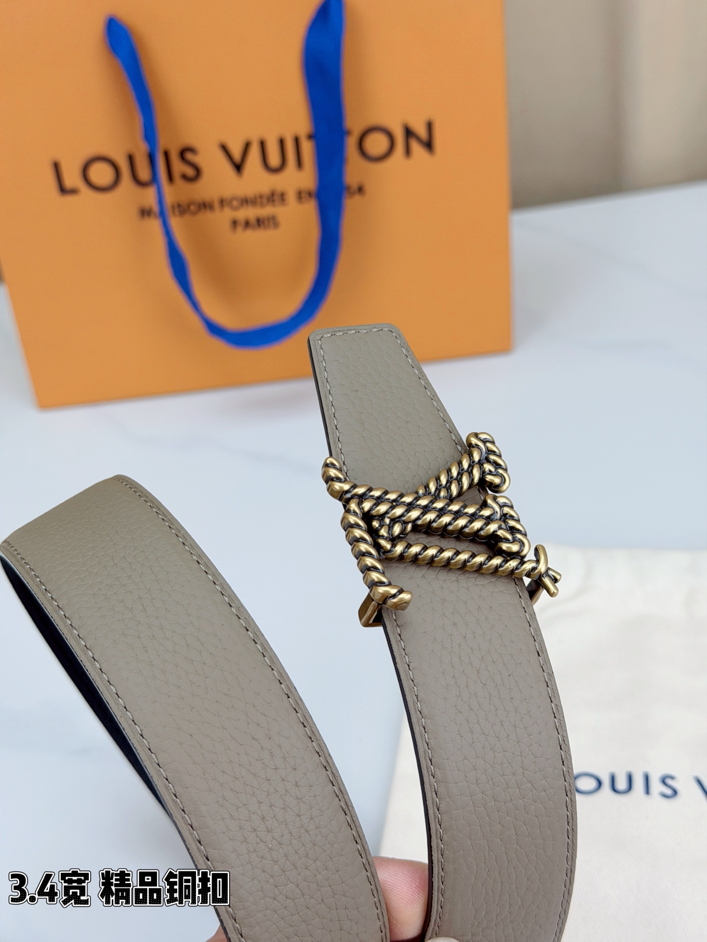 Louis Vuitton Leather Belt Top Grain Leather M-l