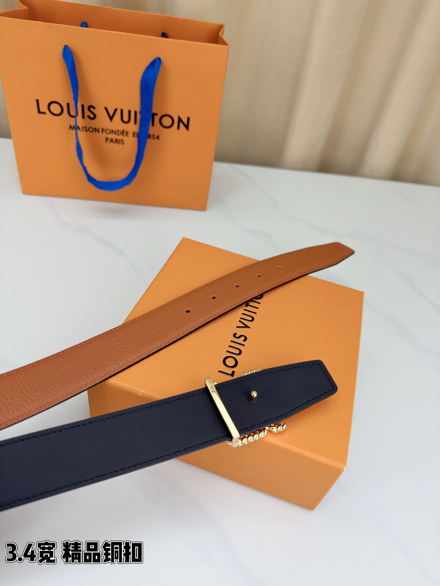 Louis Vuitton Leather Belt Top Grain Leather M-l