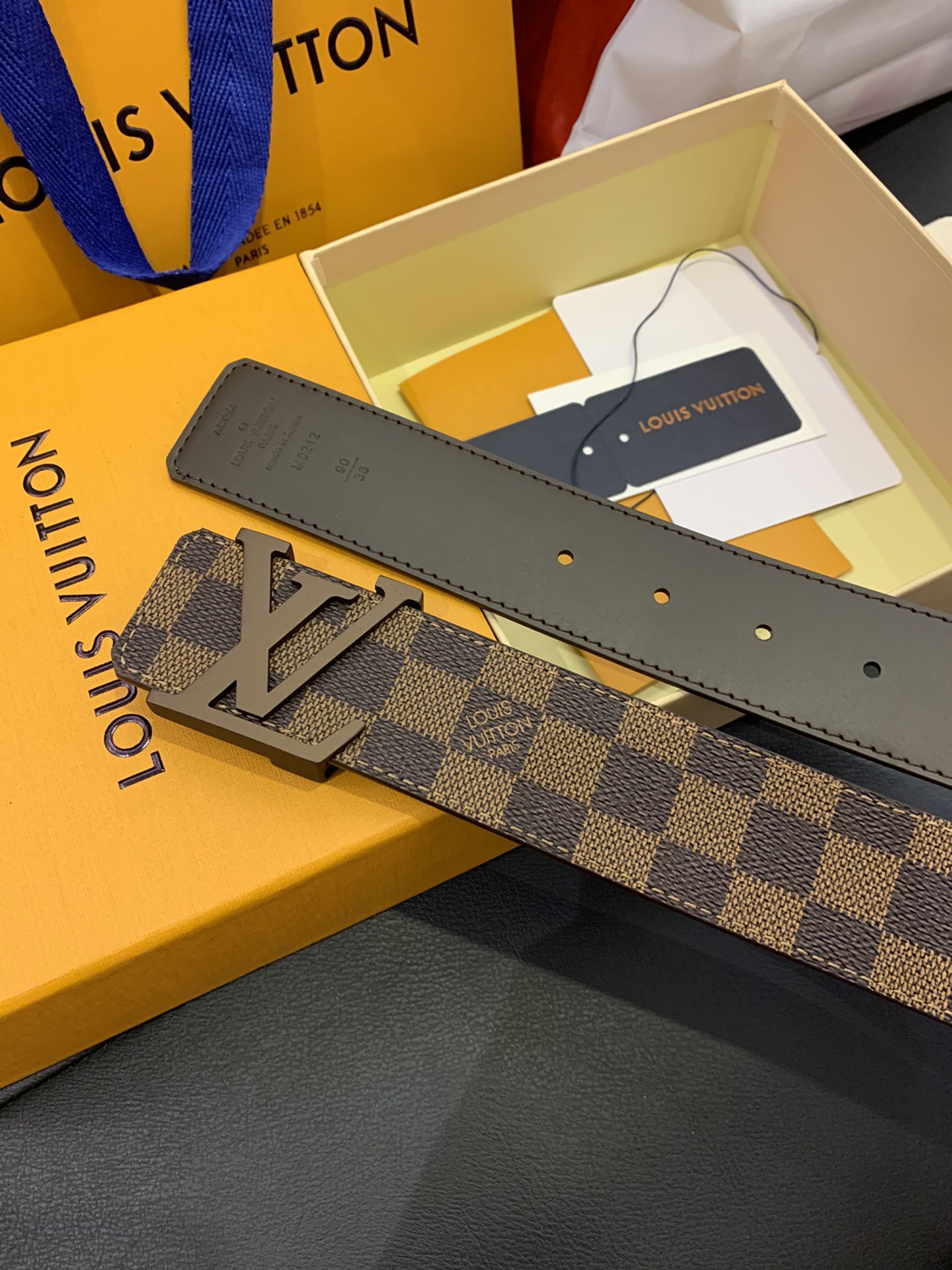 Louis Vuitton Basic Belt M-l