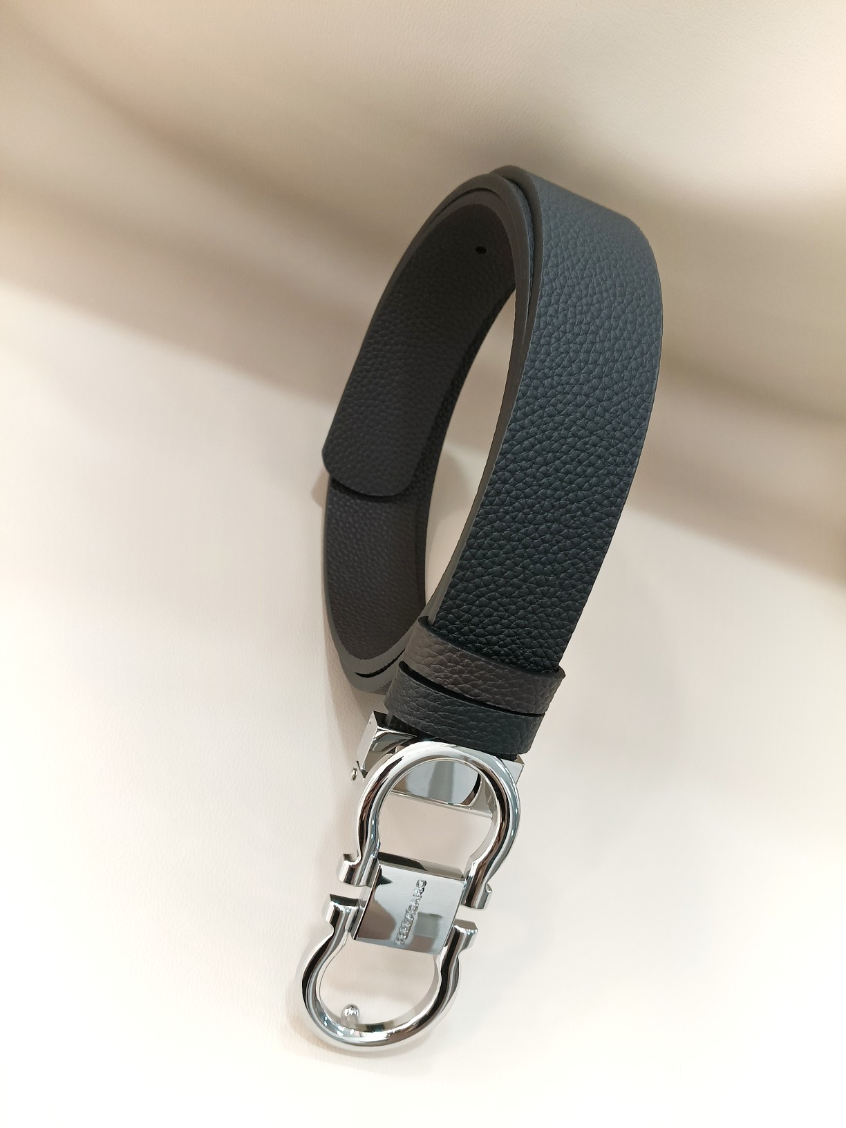 Salvatore Ferragamo Leather Belt M