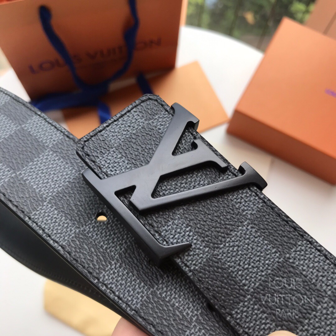 Louis Vuitton Male Basic Belt L