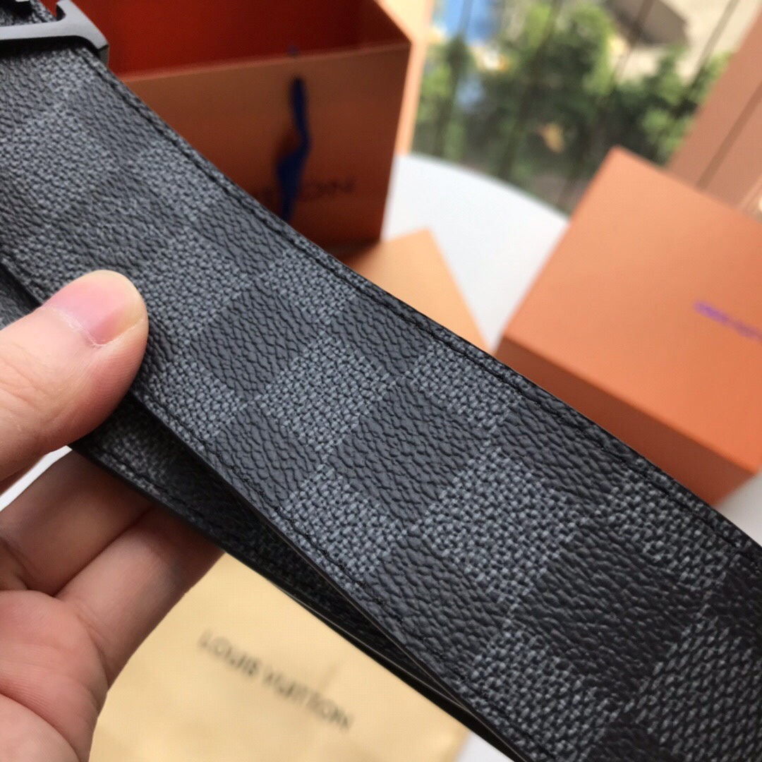 Louis Vuitton Male Basic Belt L
