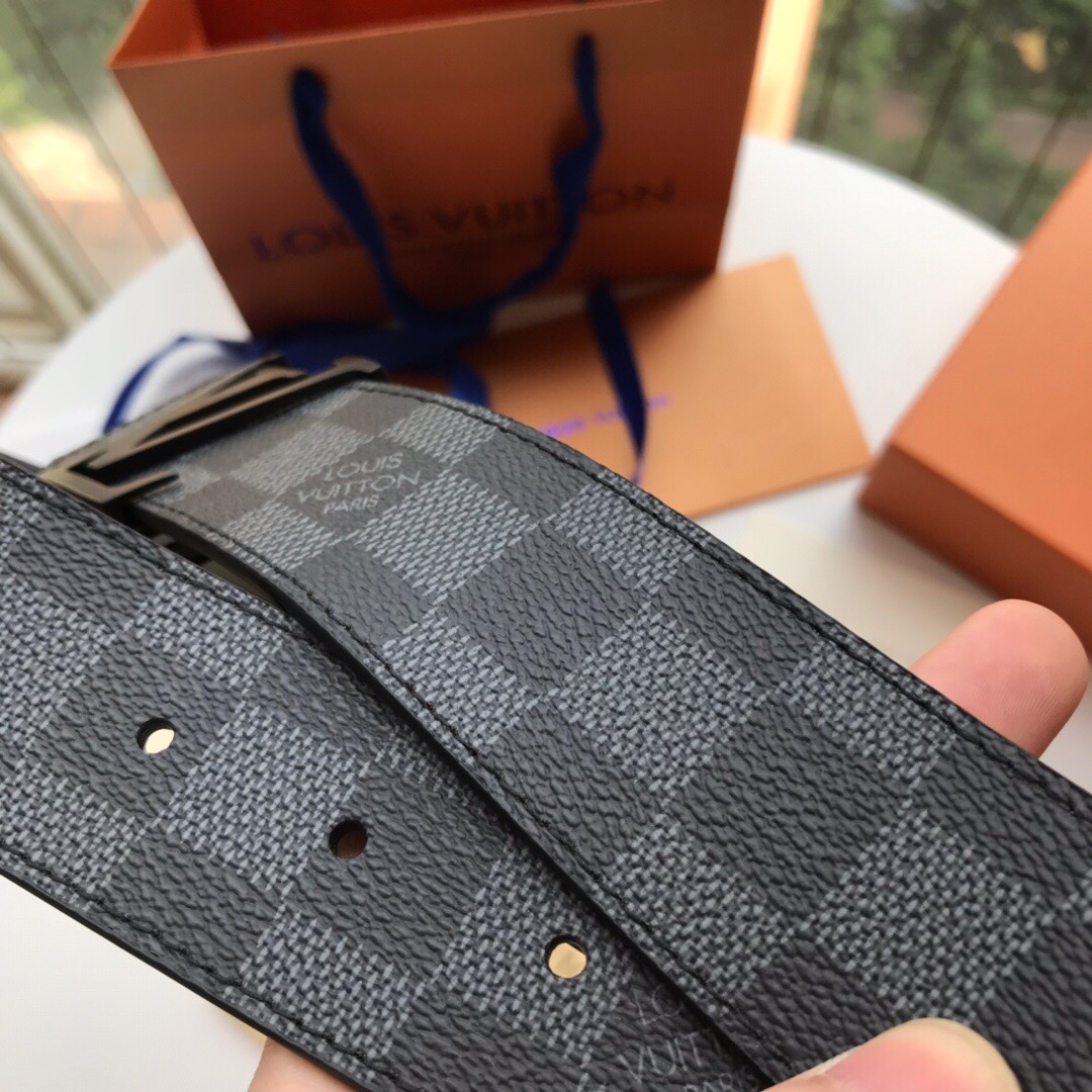 Louis Vuitton Male Basic Belt L