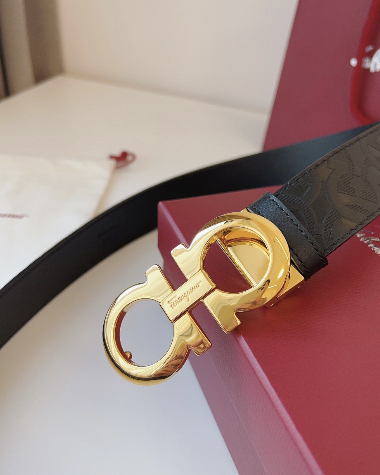 Salvatore Ferragamo Leather Belt Cow Leather Adjustable M