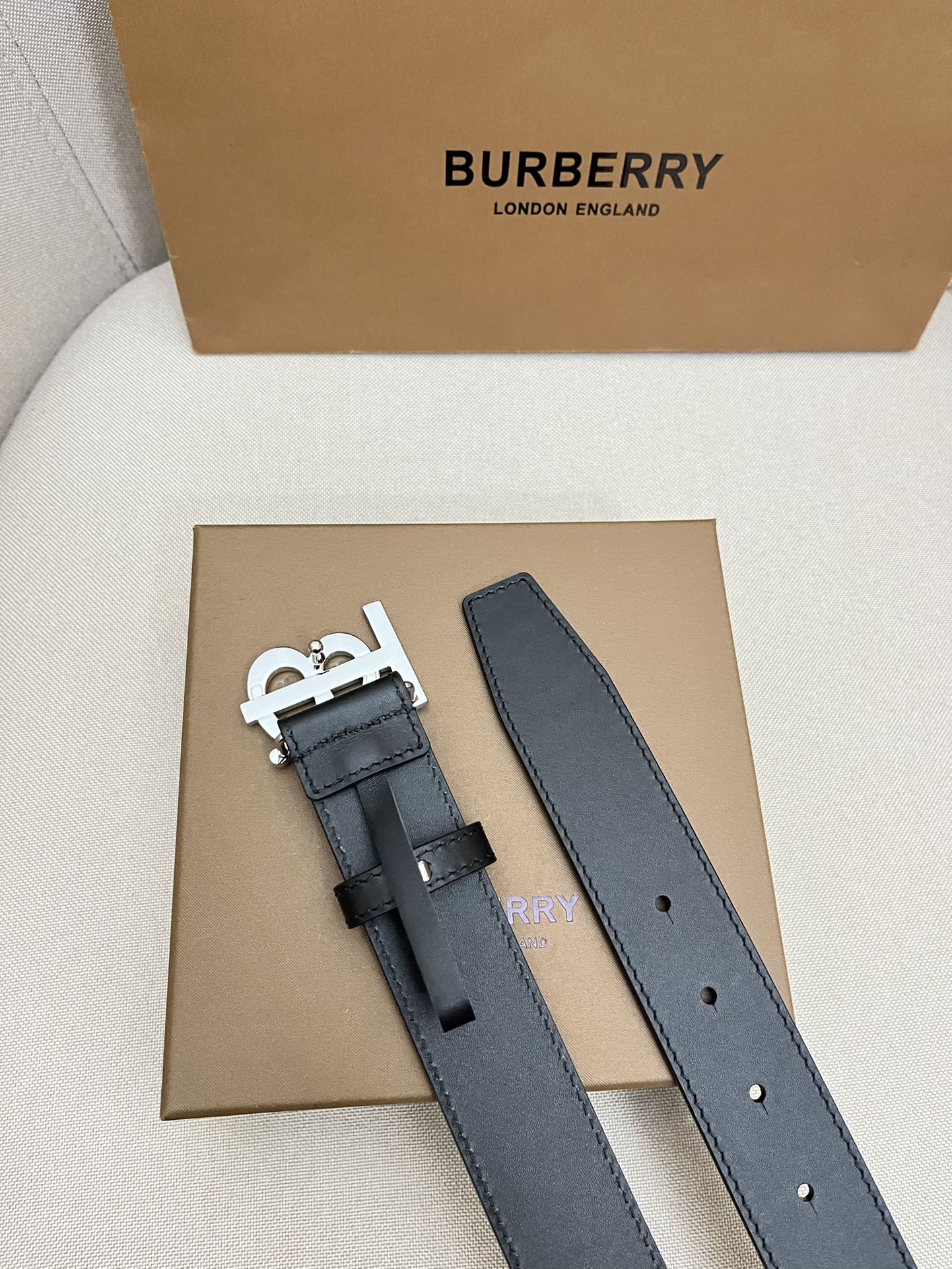 Burberry Male Leather Belt Top Grain Leather M