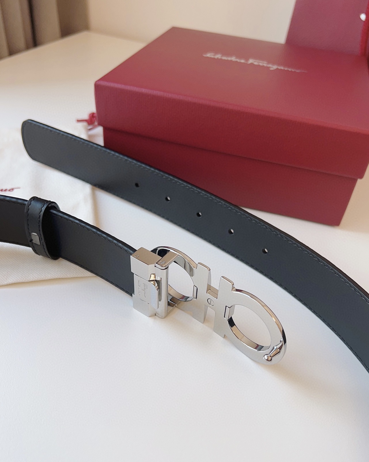 Salvatore Ferragamo Leather Belt Cow Leather Adjustable M