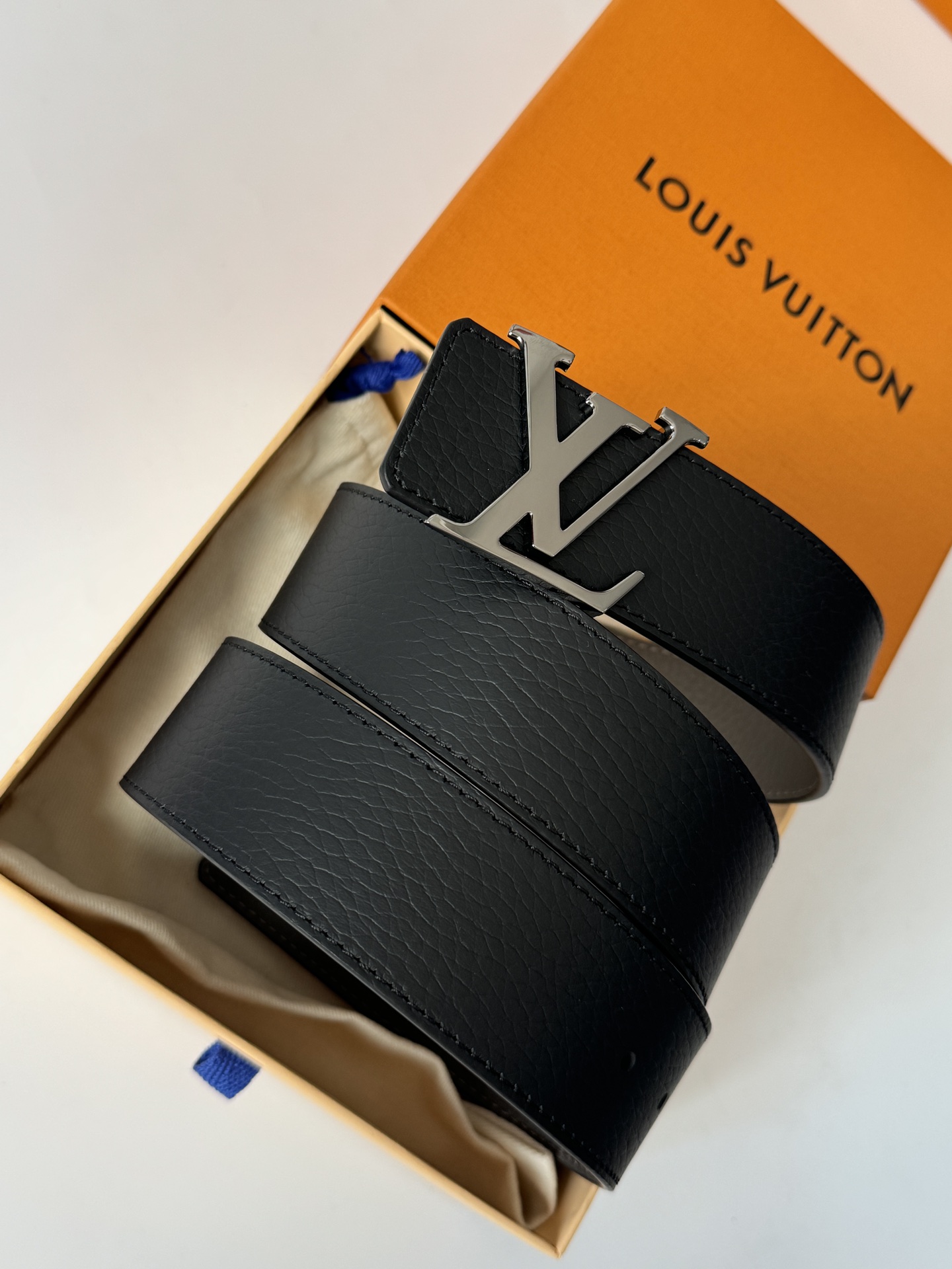 Louis Vuitton Male Basic Belt M