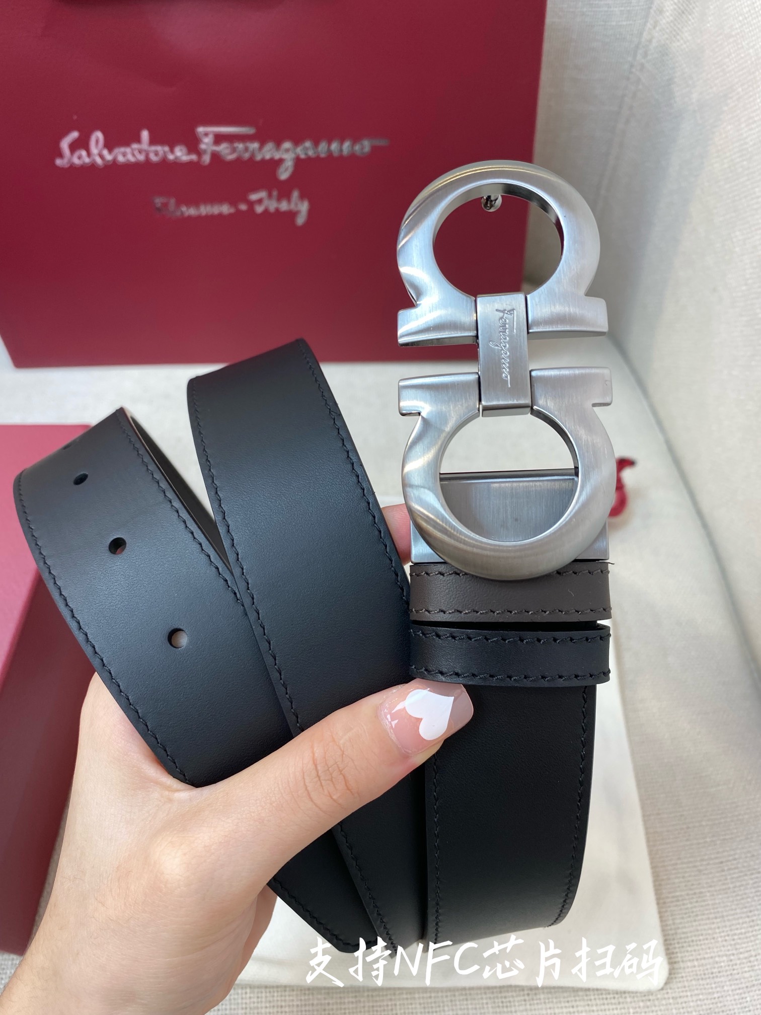 Salvatore Ferragamo Male Leather Belt M