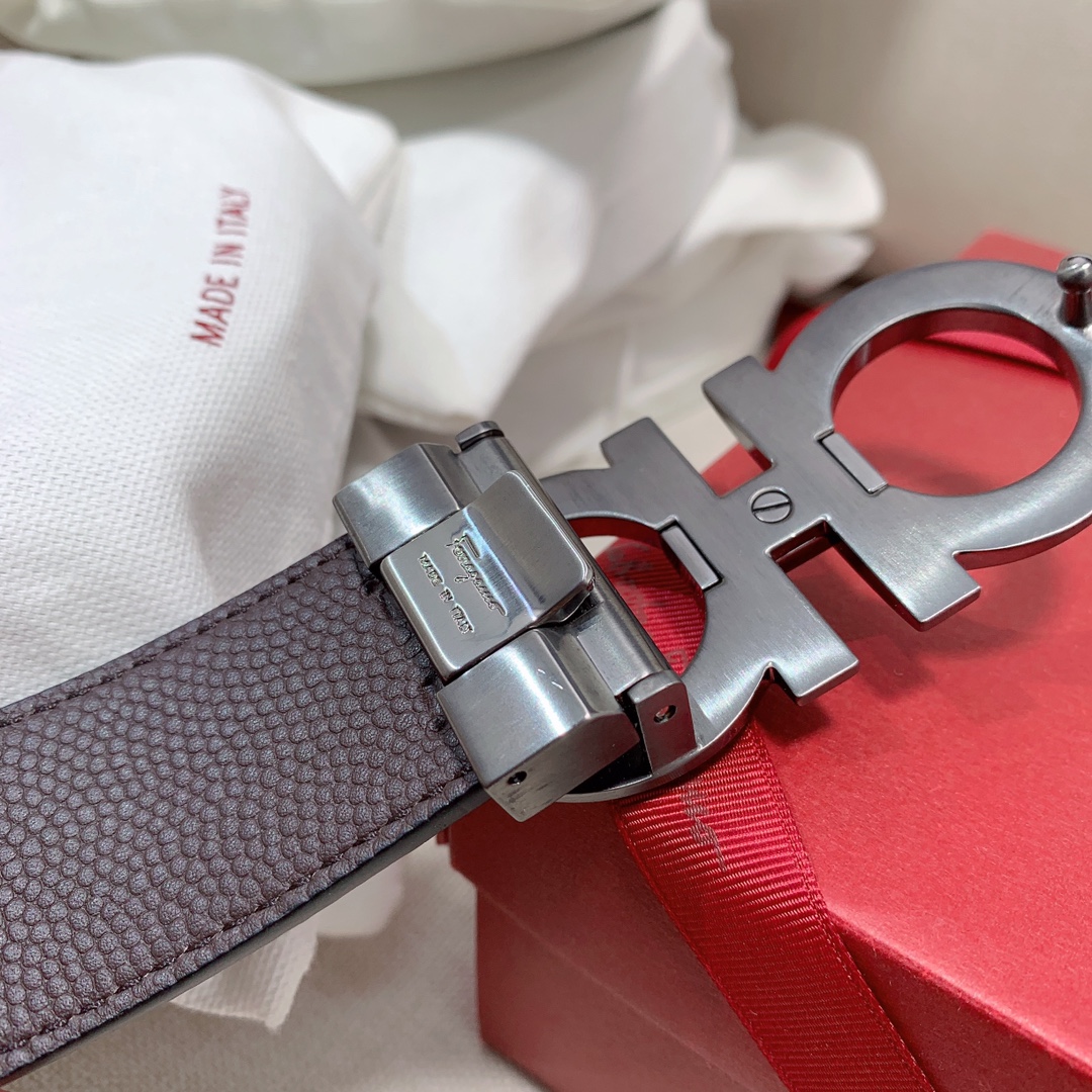 Salvatore Ferragamo Male Leather Belt M