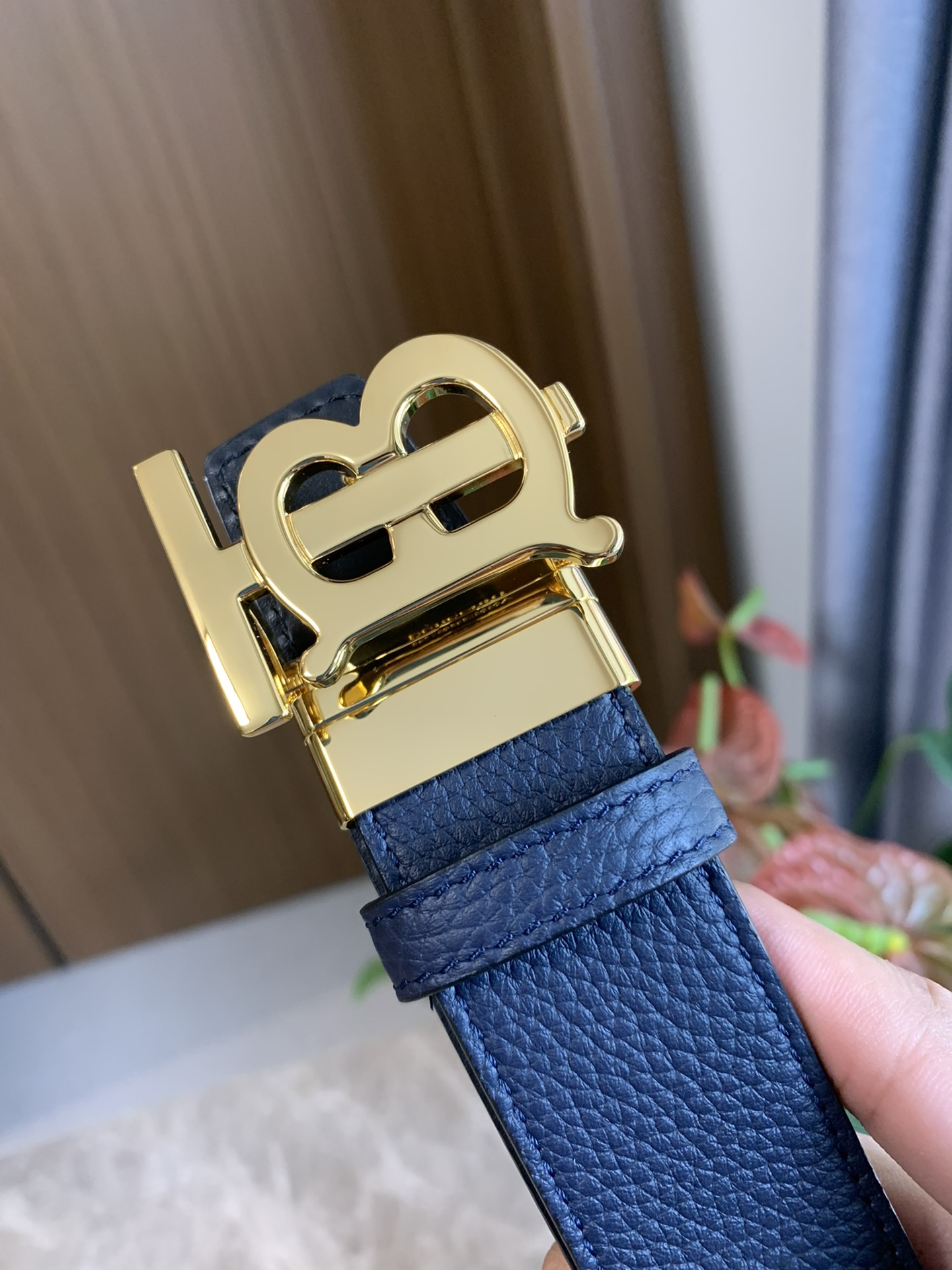 Burberry Basic Belt Cow Leather M