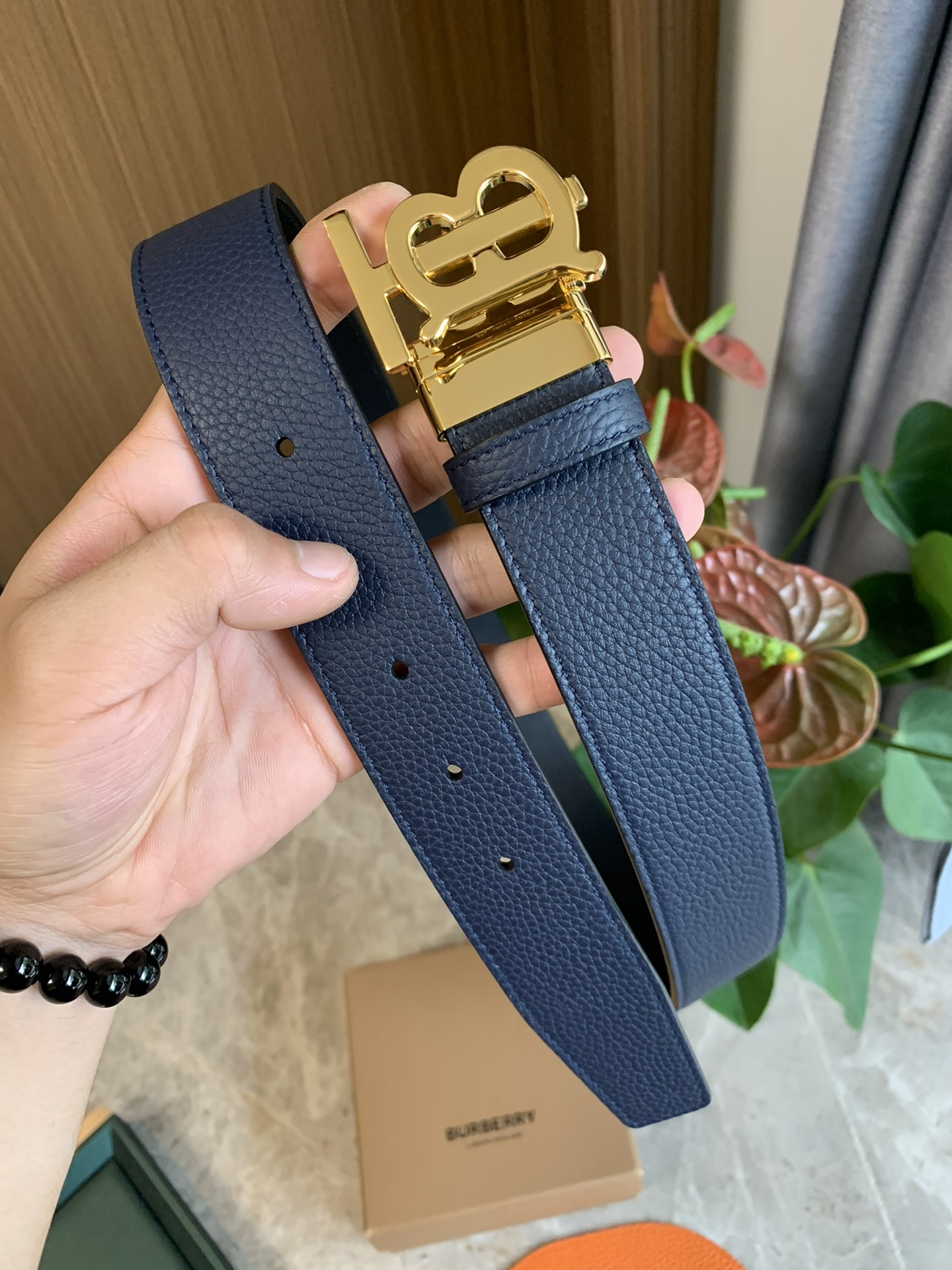 Burberry Basic Belt Cow Leather M