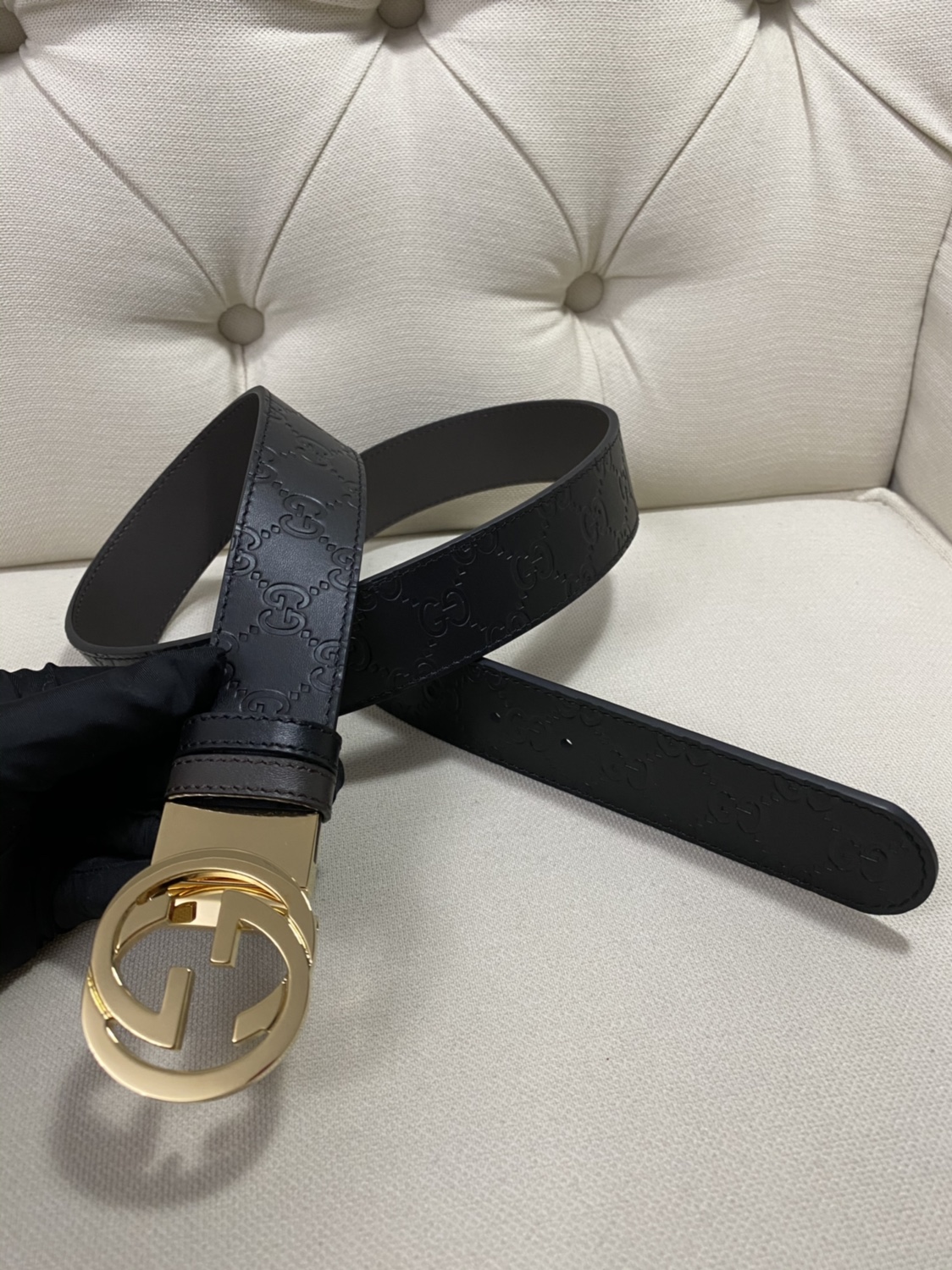 Gucci Male Leather Belt 37mm-s