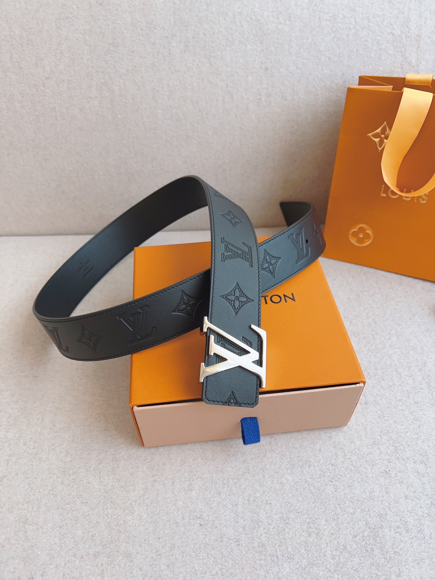 Louis Vuitton Basic Belt Cow Leather 40mm-m-l