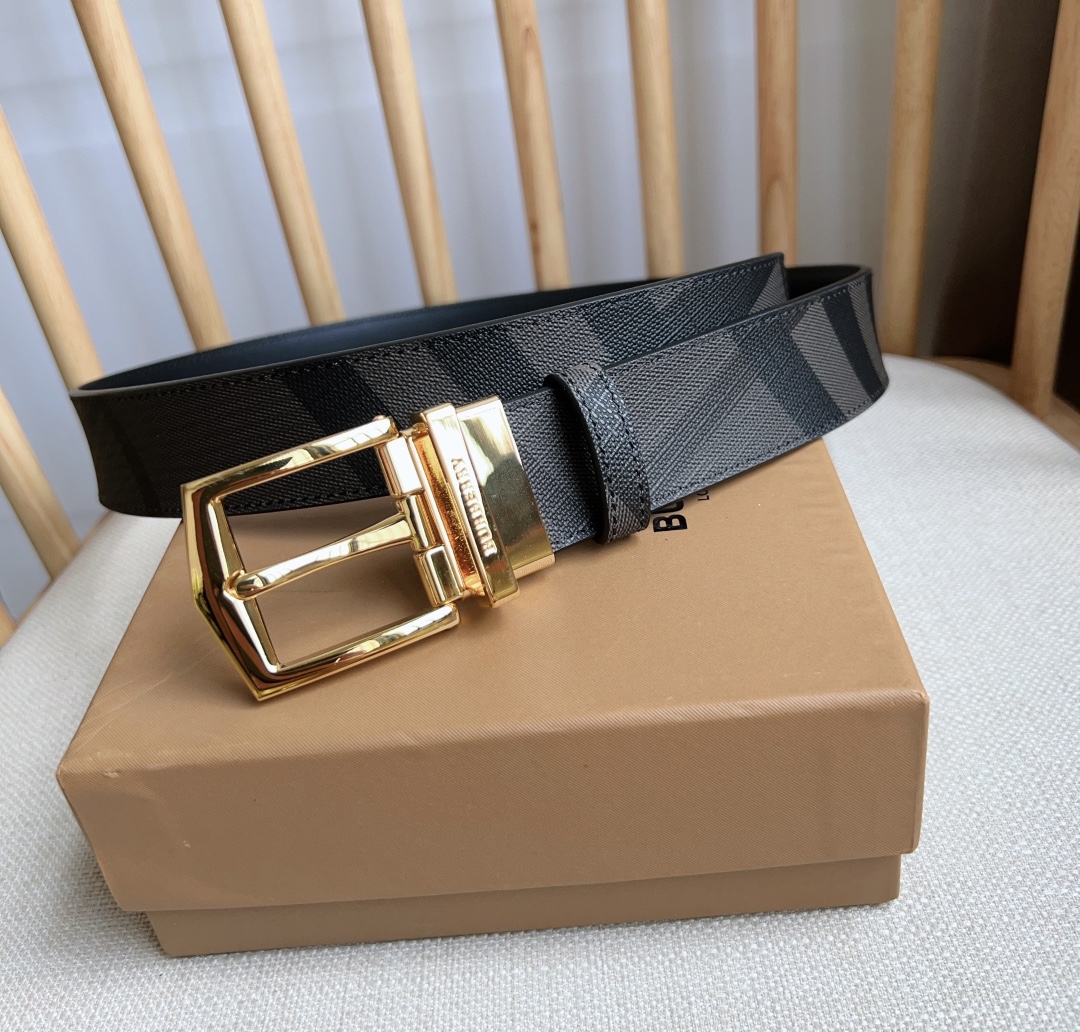 Burberry Basic Belt Cow Leather M