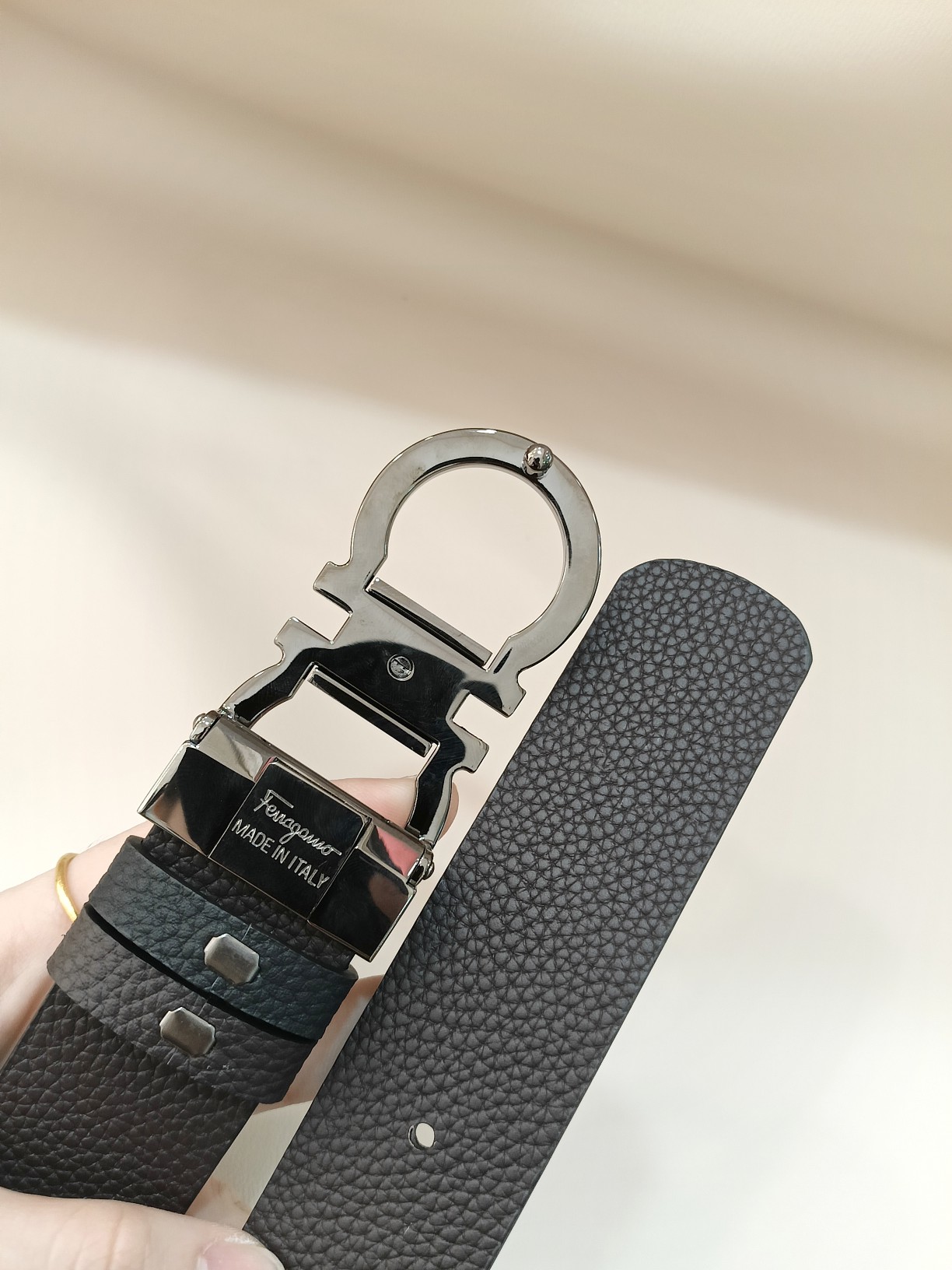 Salvatore Ferragamo Leather Belt M