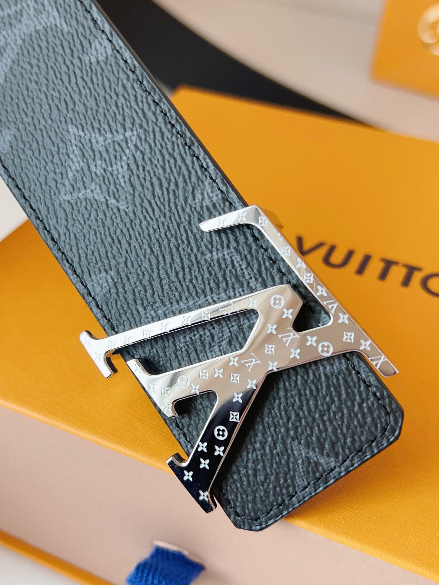Louis Vuitton Basic Belt 40mm-l