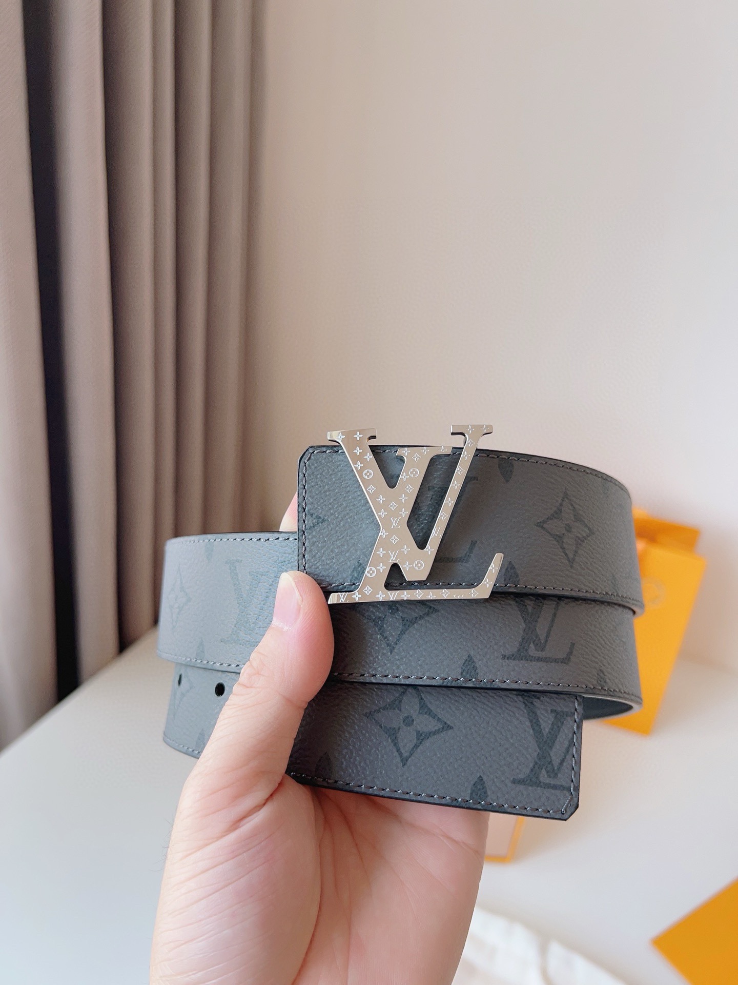 Louis Vuitton Basic Belt 40mm-l