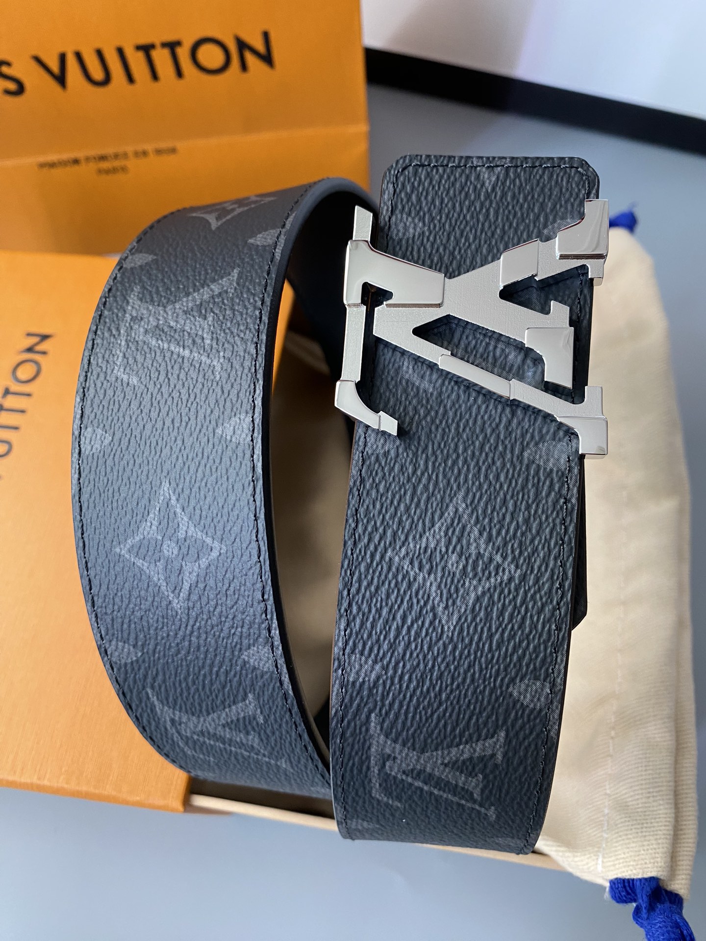 Louis Vuitton Basic Belt 40mm-l
