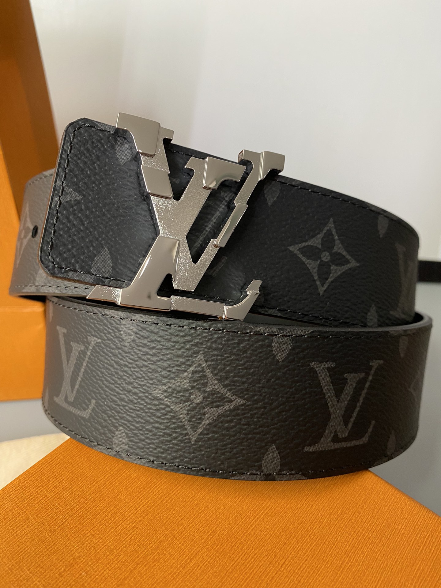 Louis Vuitton Basic Belt 40mm-l