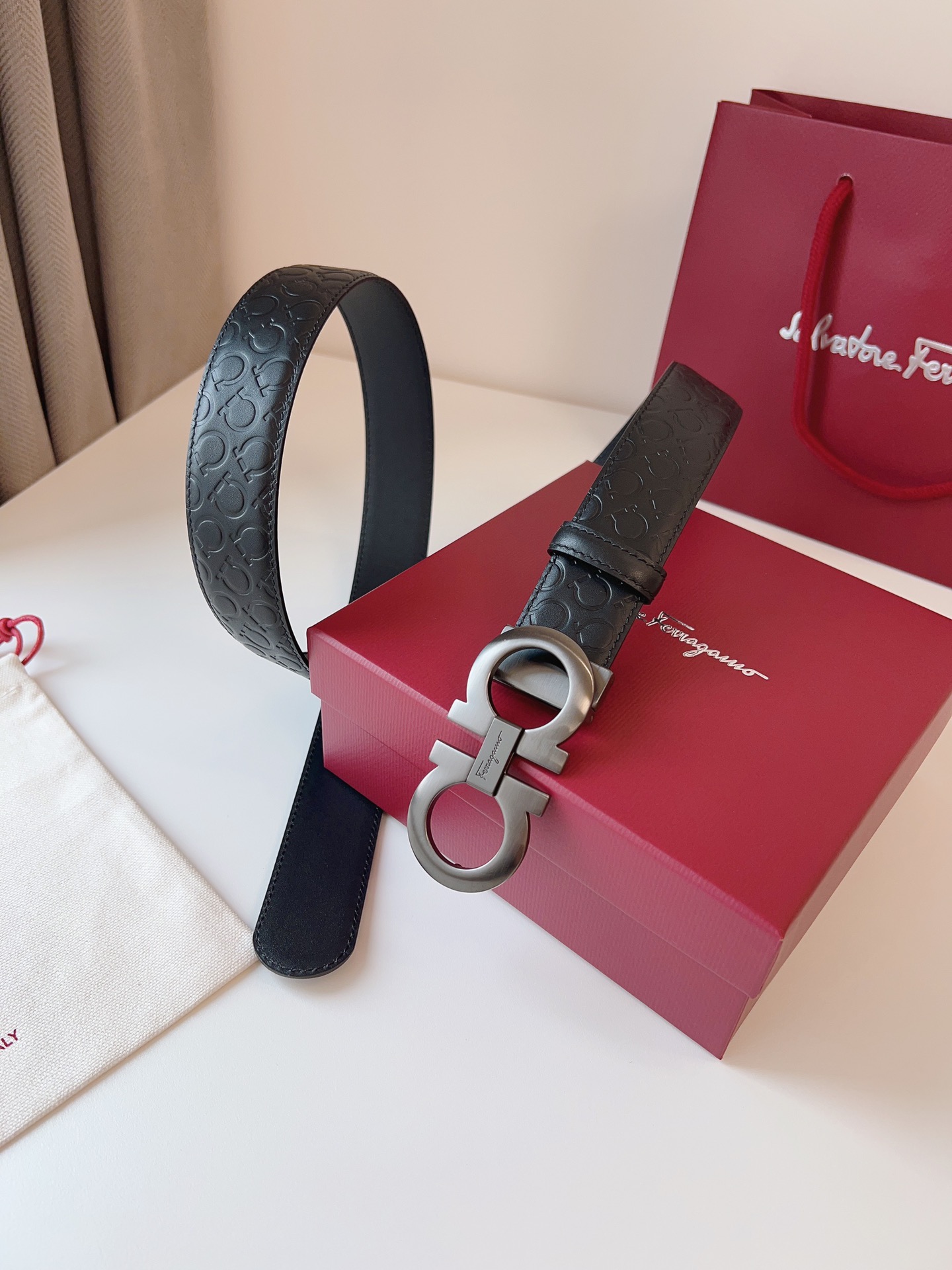 Salvatore Ferragamo Basic Belt Cow Leather M