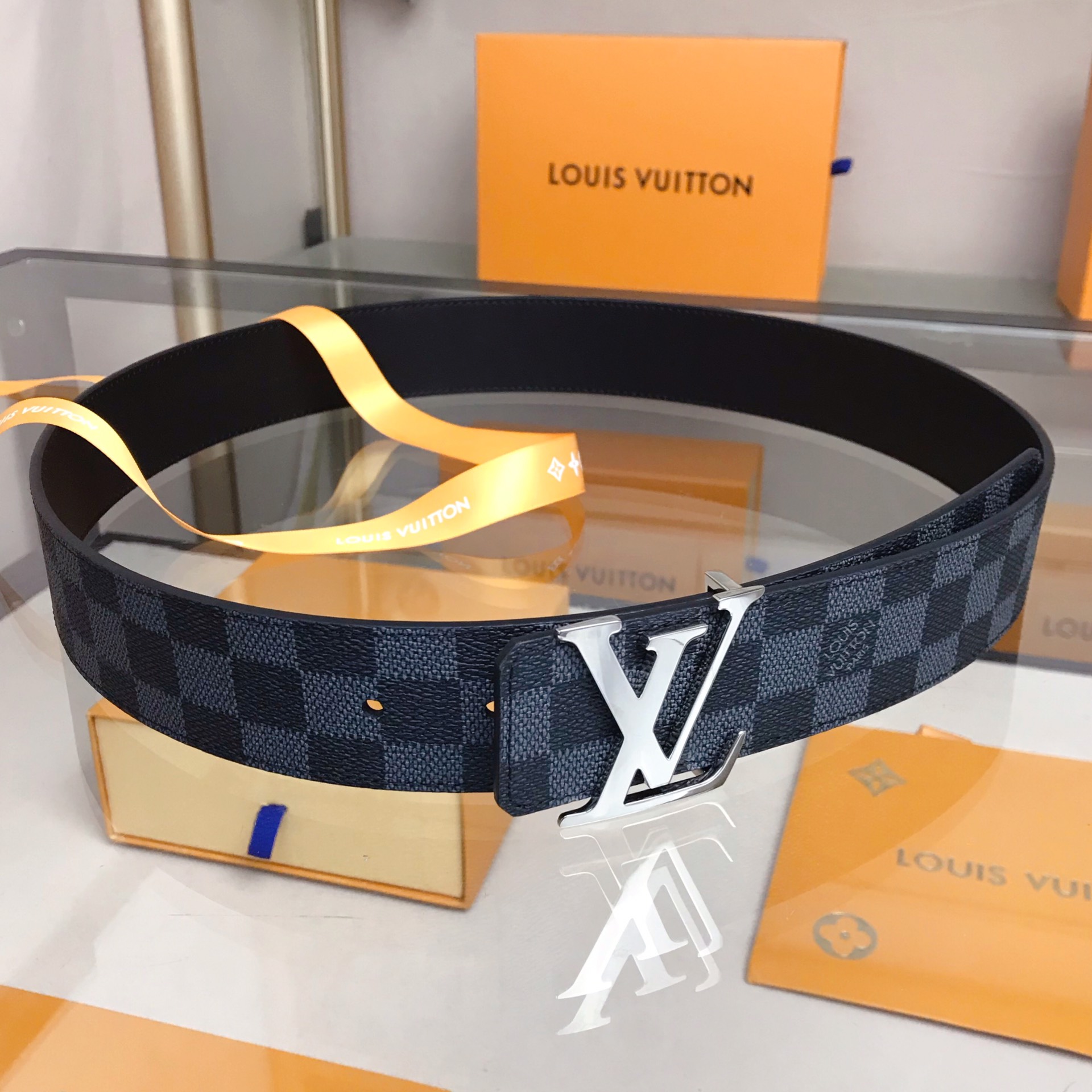 Louis Vuitton Male Basic Belt Cow Leather S-m-l