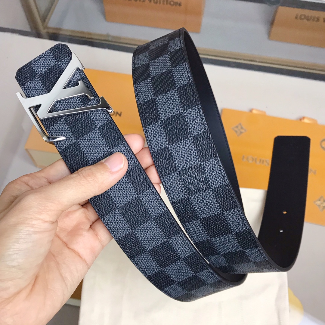 Louis Vuitton Male Basic Belt Cow Leather S-m-l