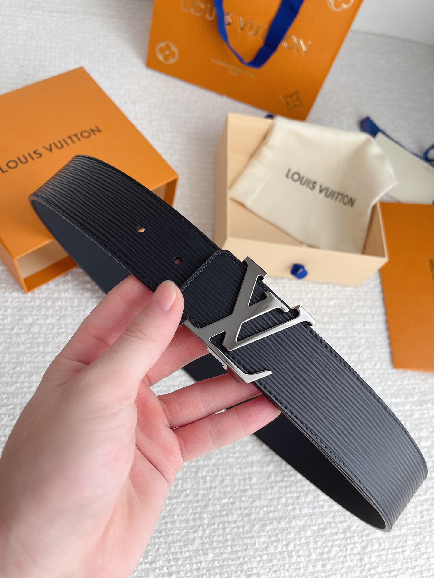 Louis Vuitton Male Basic Belt Cow Leather S-l