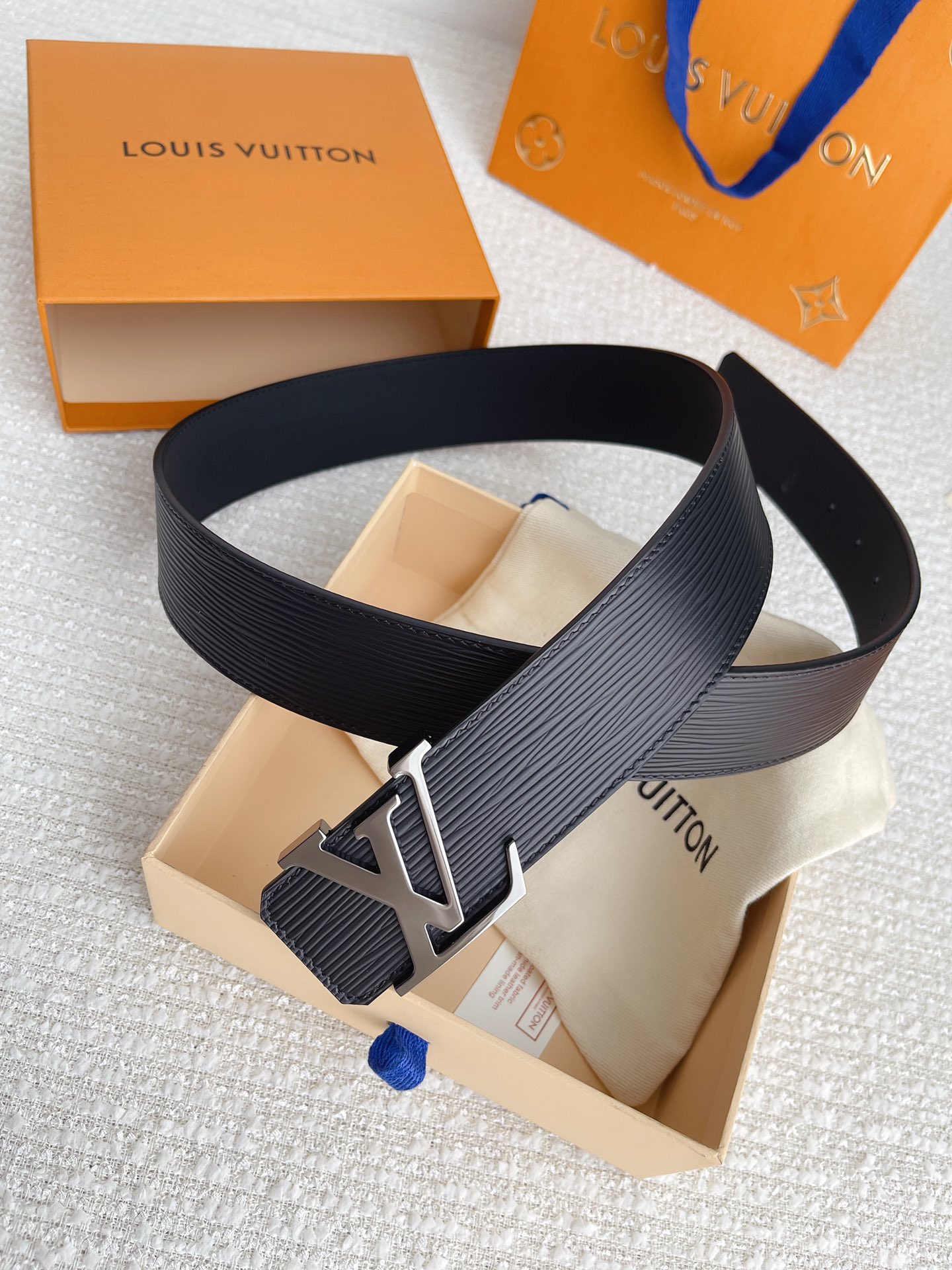 Louis Vuitton Male Basic Belt Cow Leather S-l