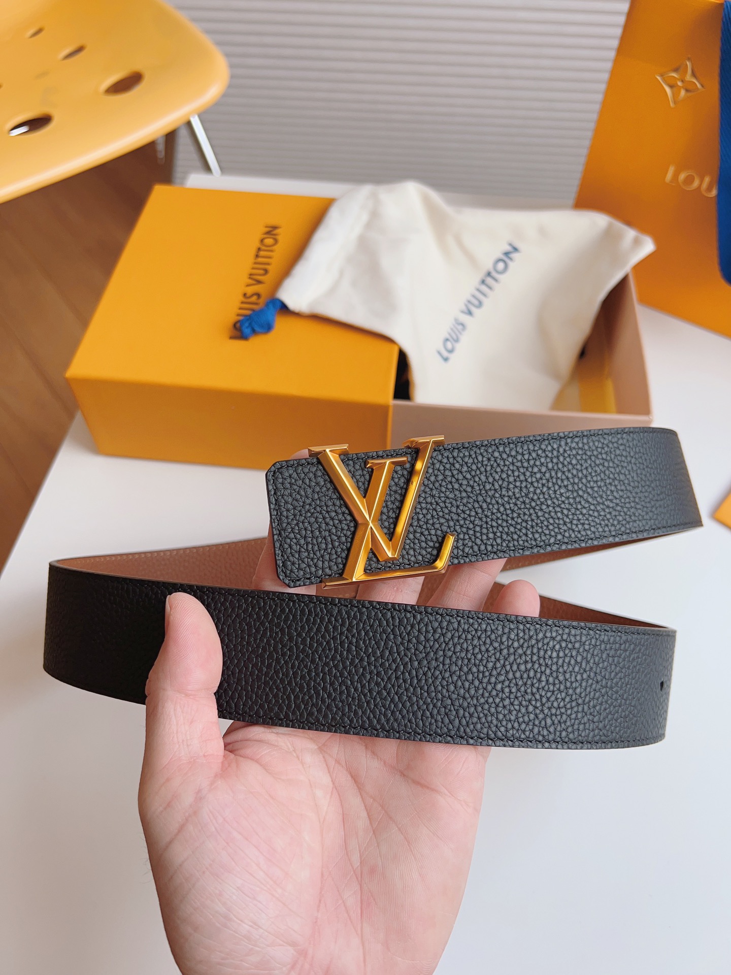 Louis Vuitton Leather Belt M-l
