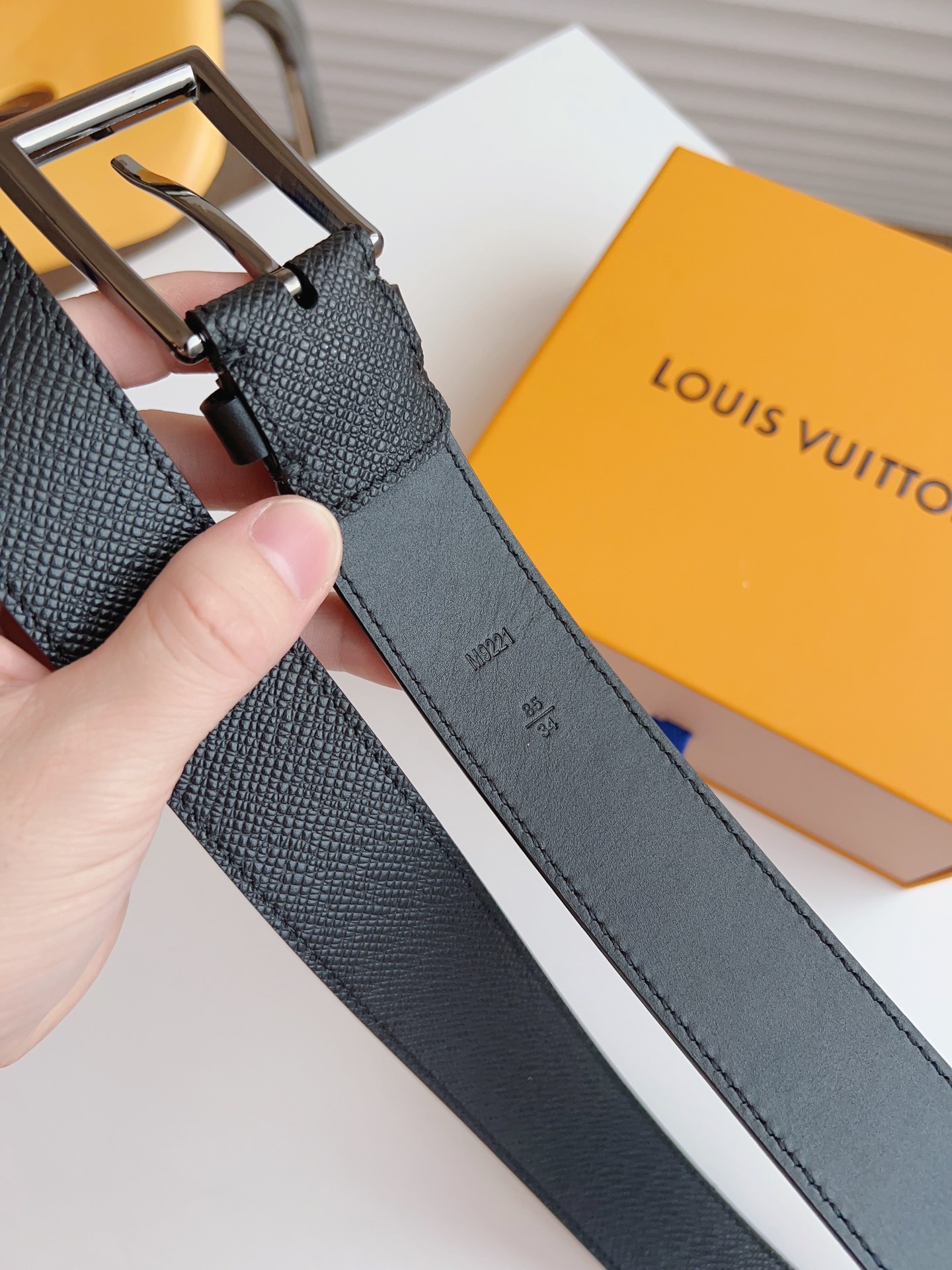 Louis Vuitton Male Basic Belt 35mm-l