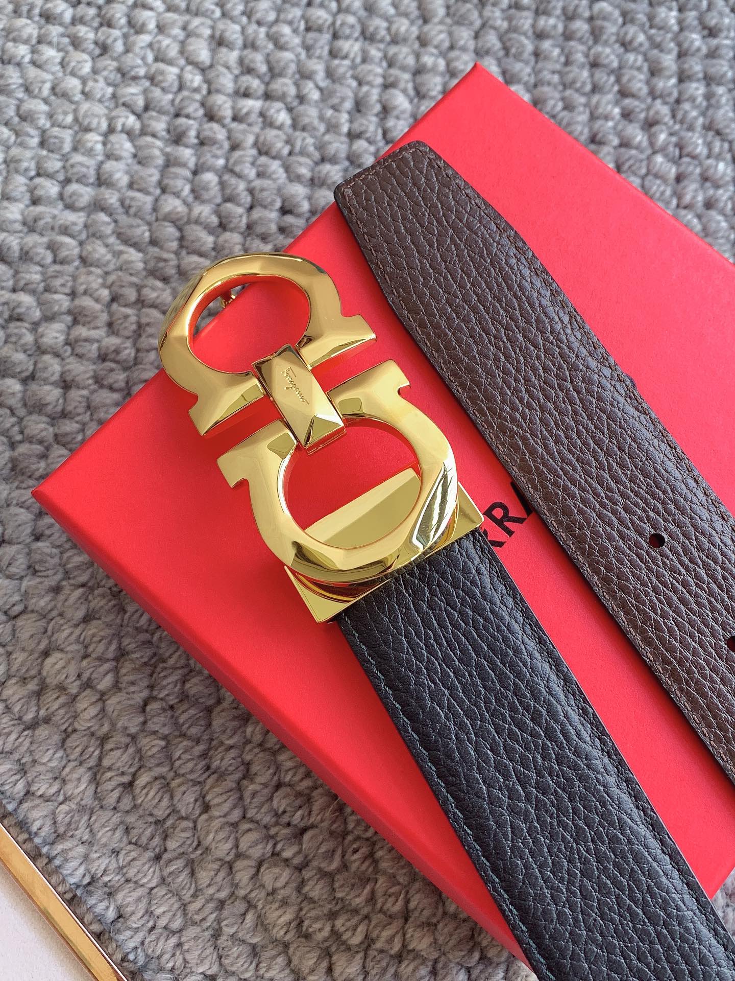 Salvatore Ferragamo Male Leather Belt