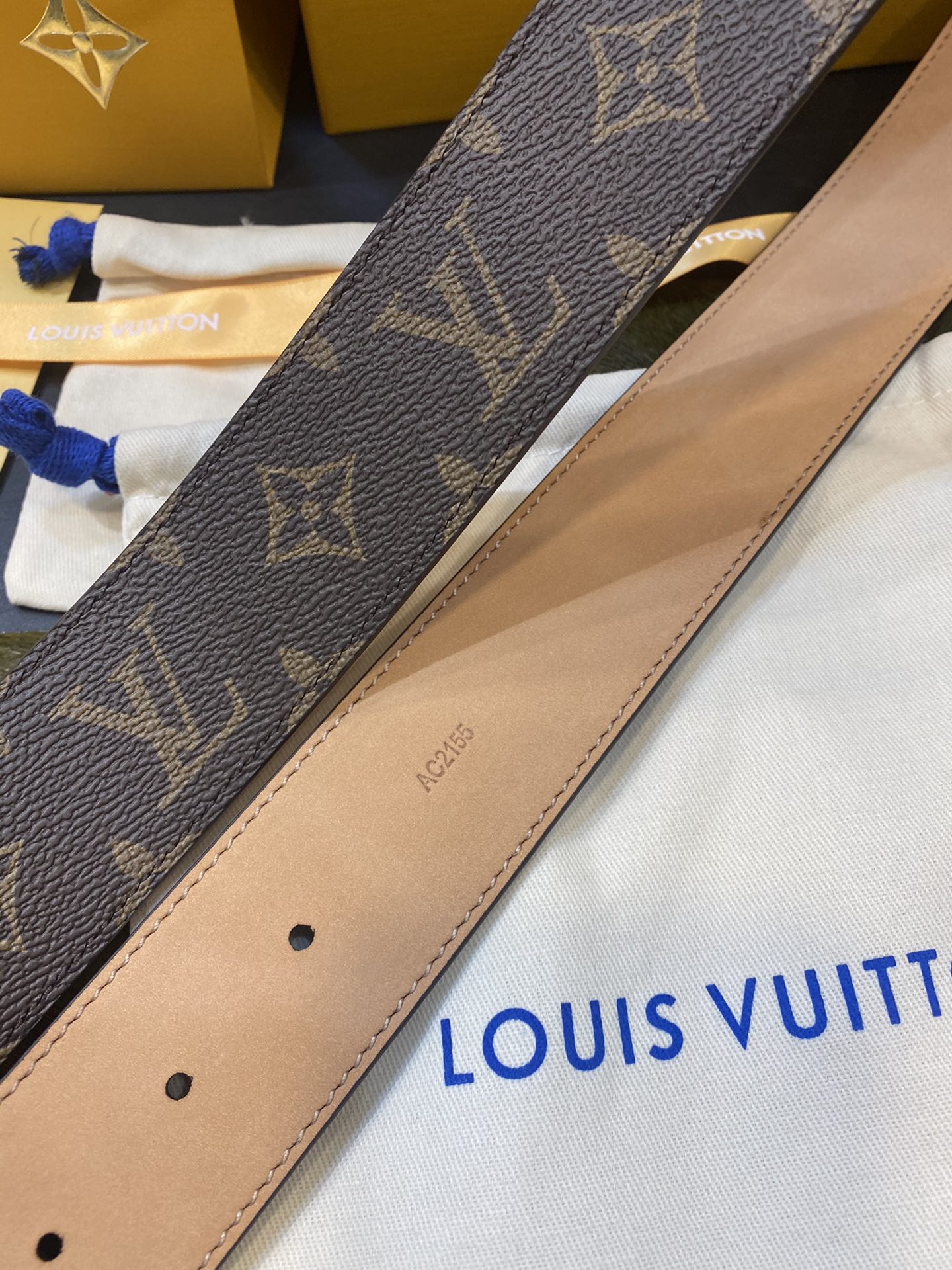 Louis Vuitton Leather Belt M-l