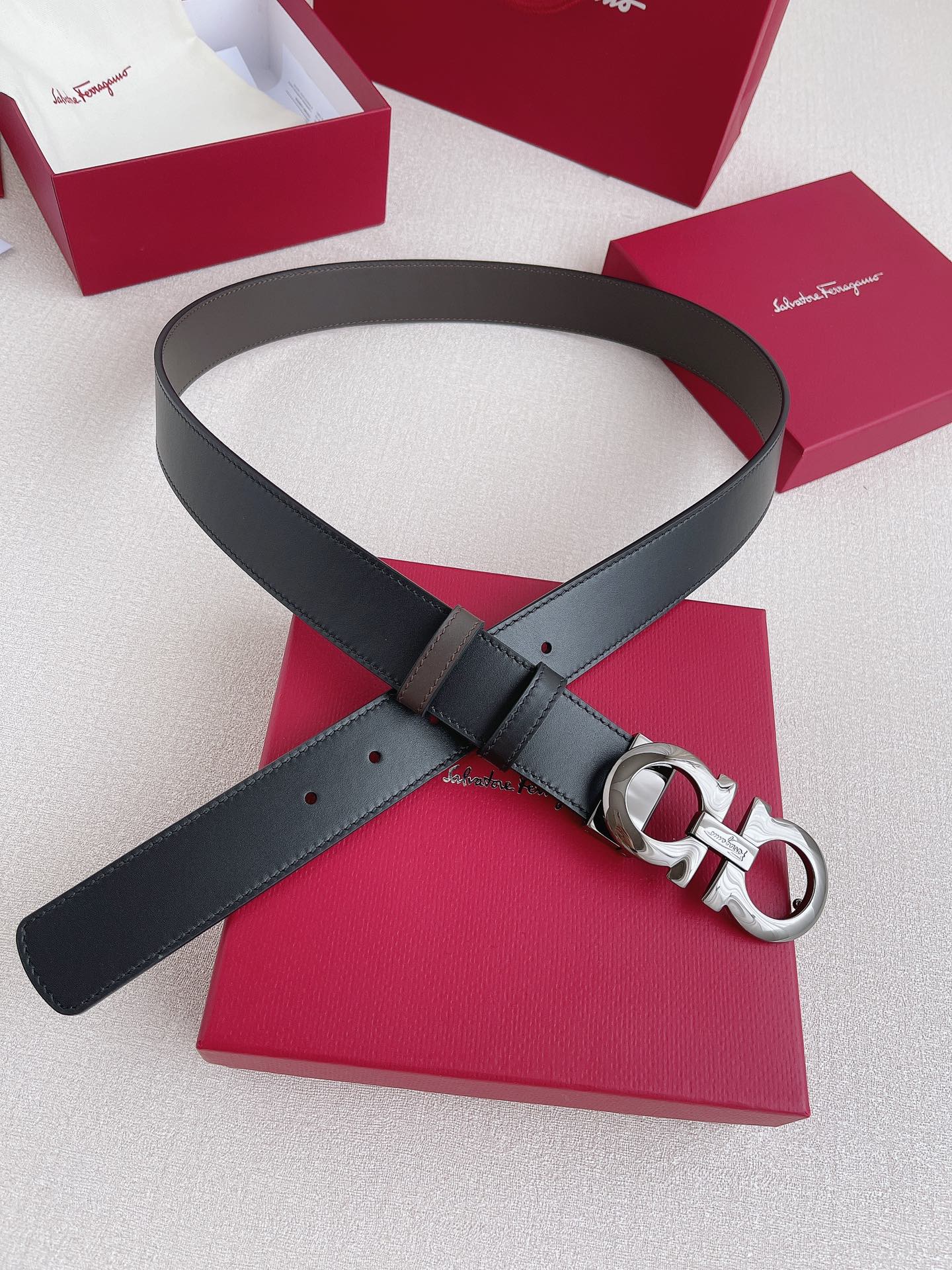 Salvatore Ferragamo Leather Belt Adjustable 35mm-m