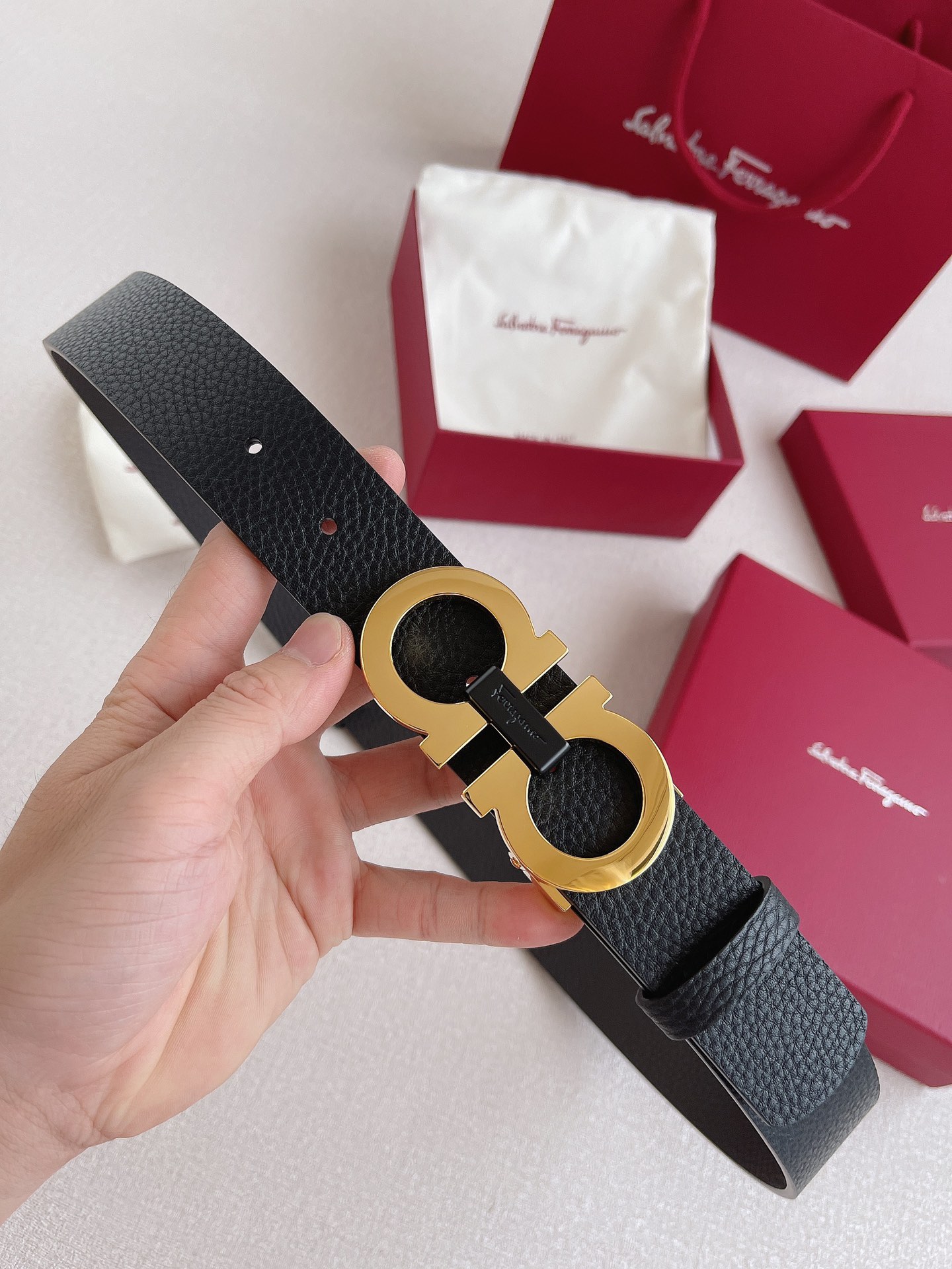 Salvatore Ferragamo Leather Belt Cow Leather Adjustable 35mm