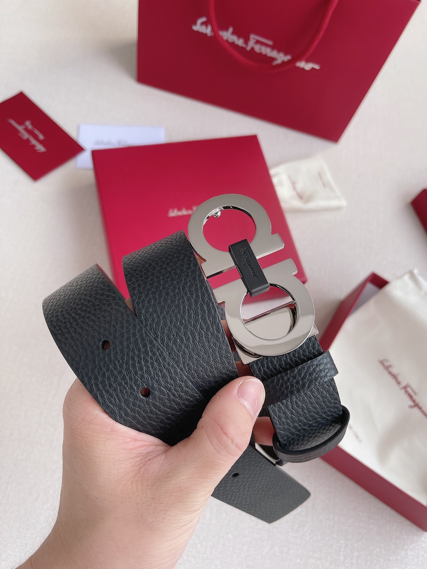 Salvatore Ferragamo Leather Belt Cow Leather Adjustable 35mm