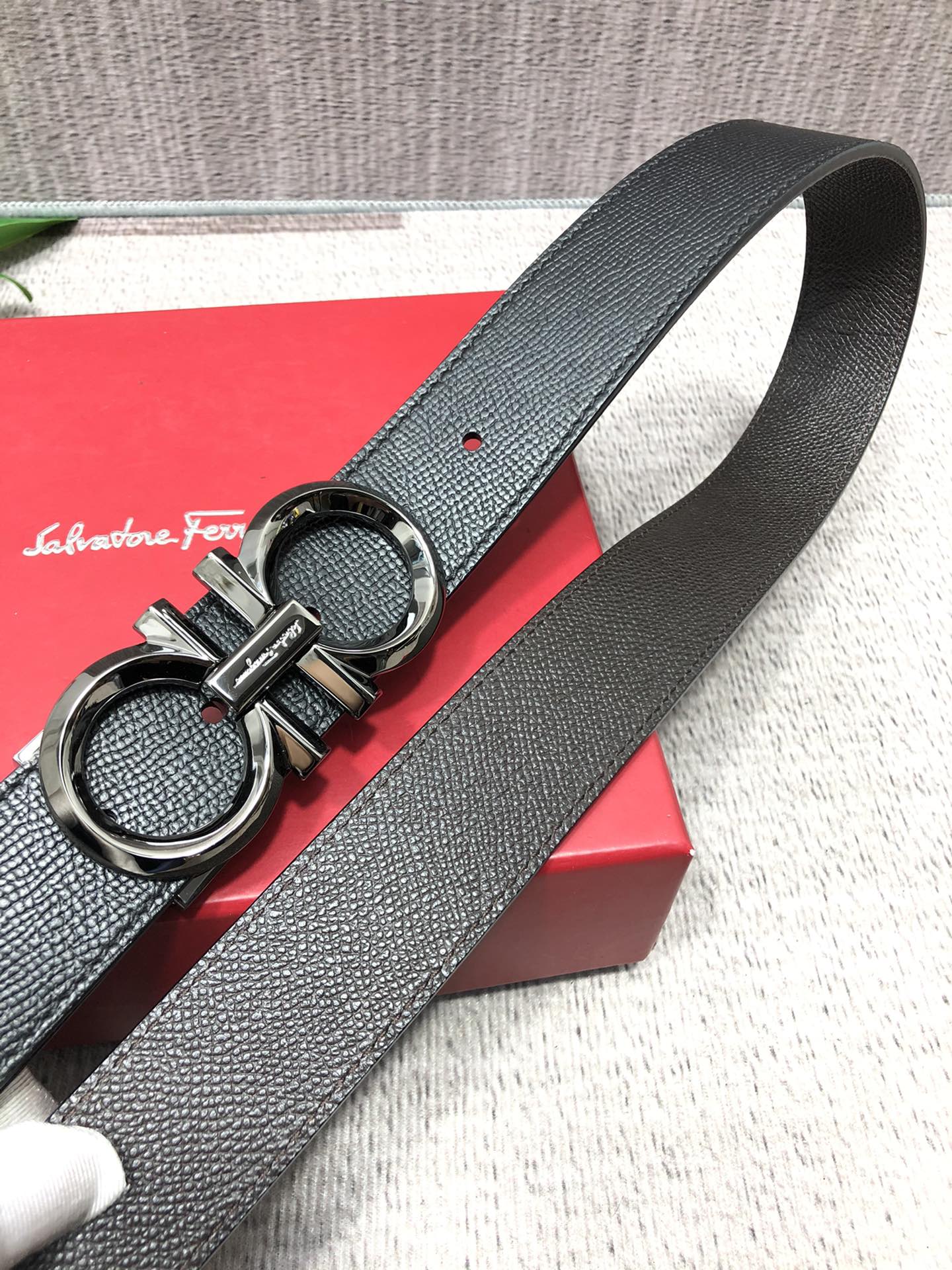 Salvatore Ferragamo Basic Belt Top Grain Leather Black