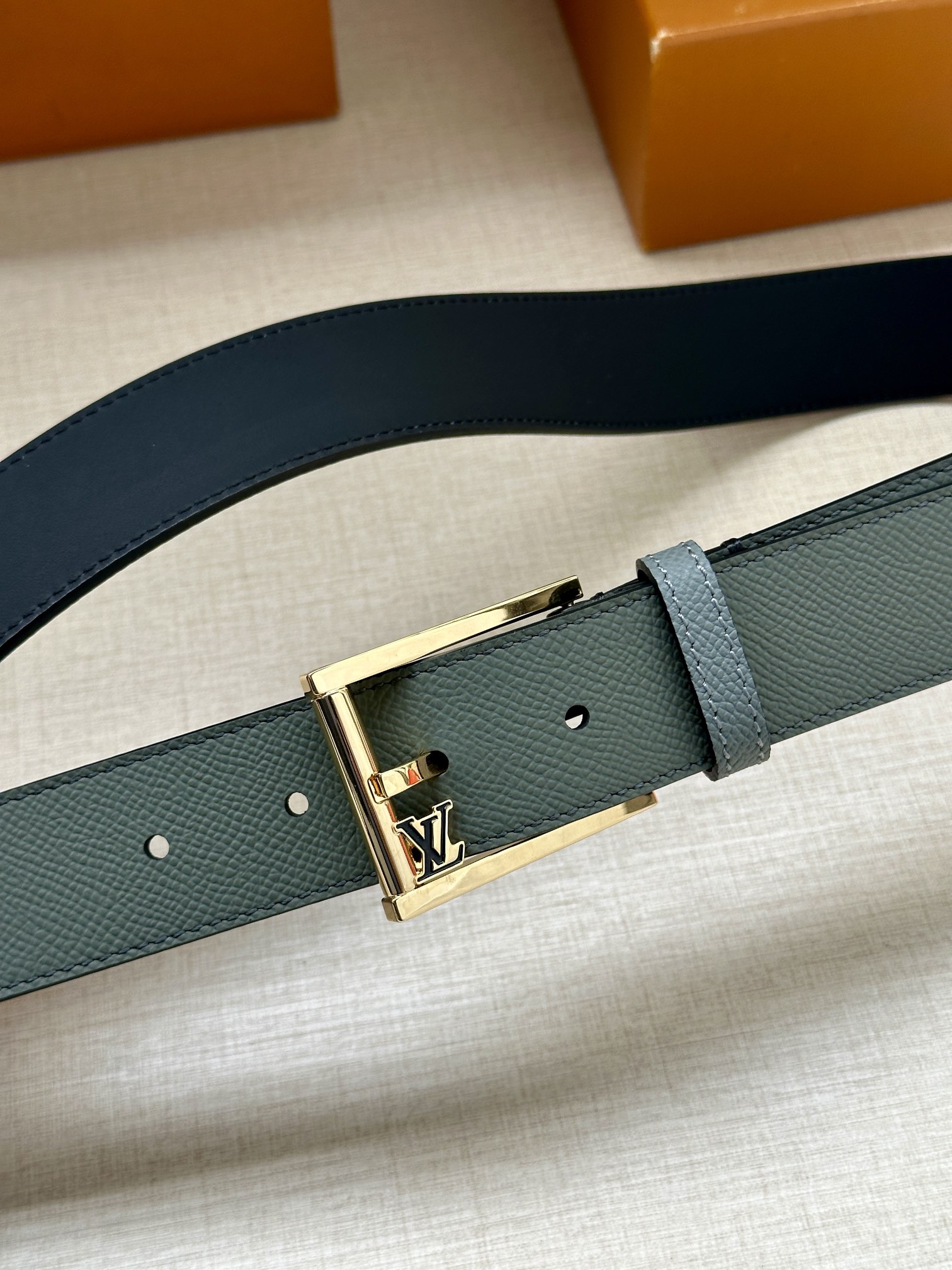 Louis Vuitton Male Basic Belt L