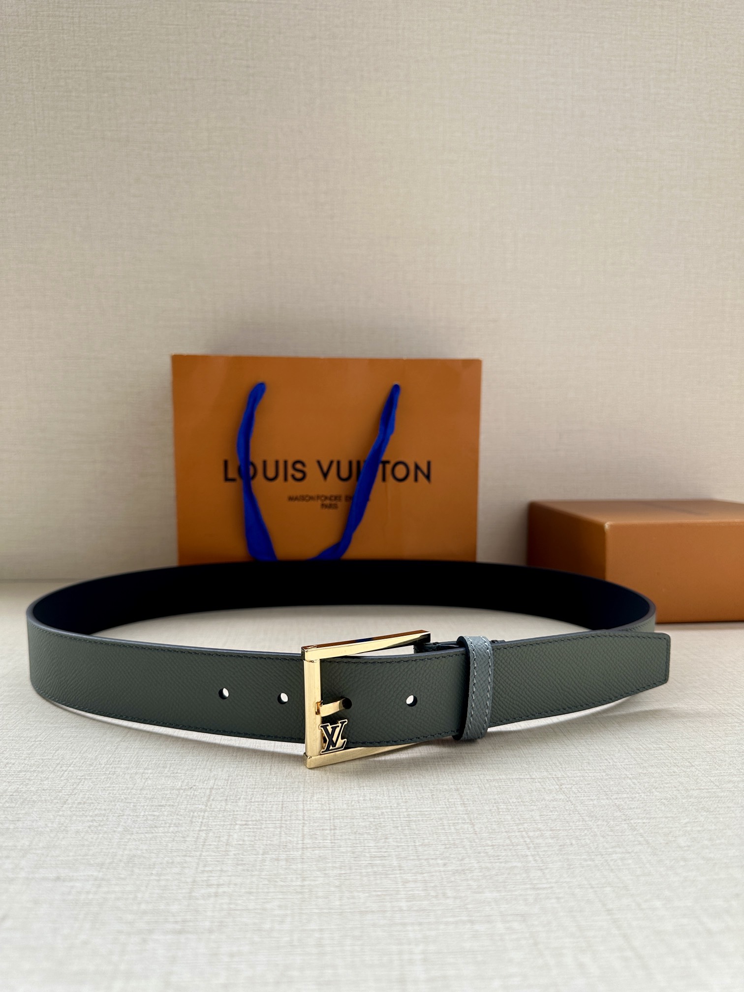 Louis Vuitton Male Basic Belt L