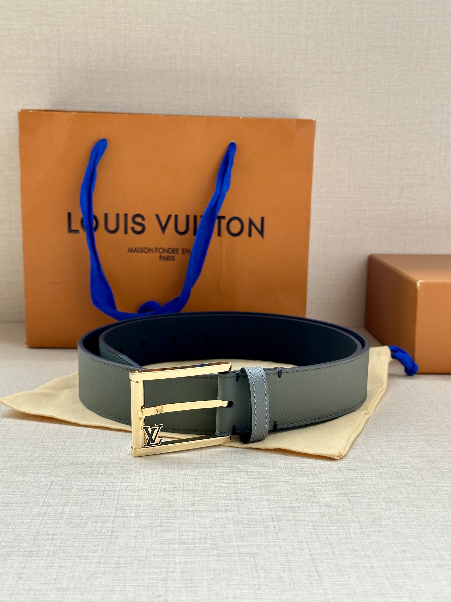 Louis Vuitton Male Basic Belt L