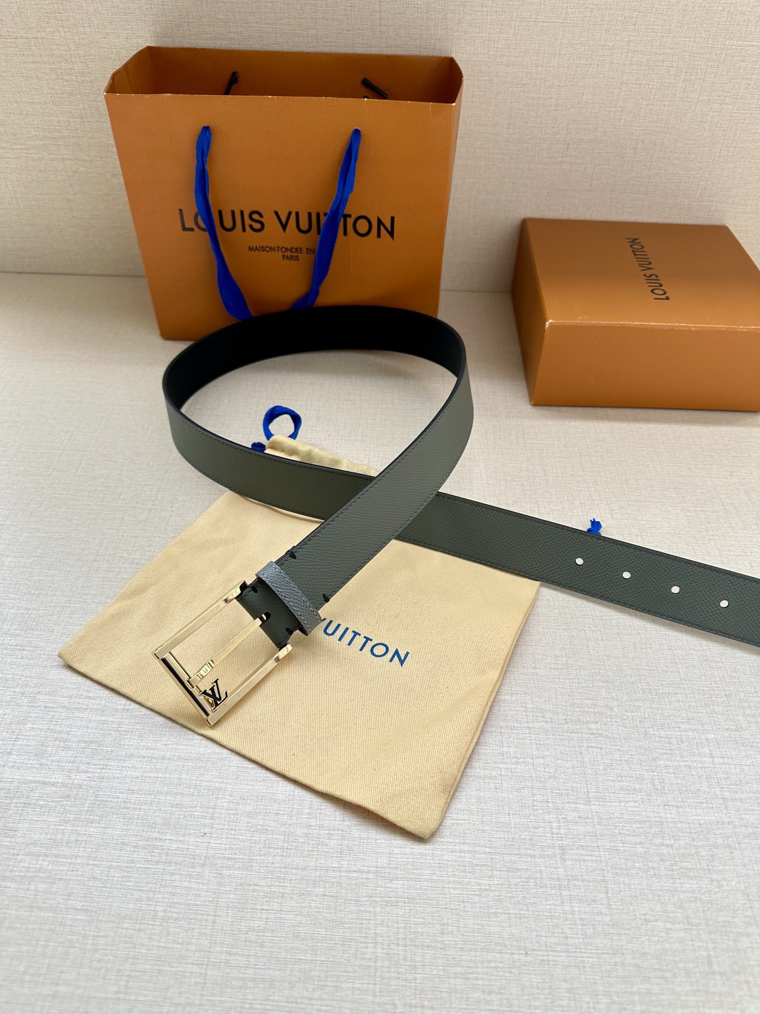 Louis Vuitton Male Basic Belt L