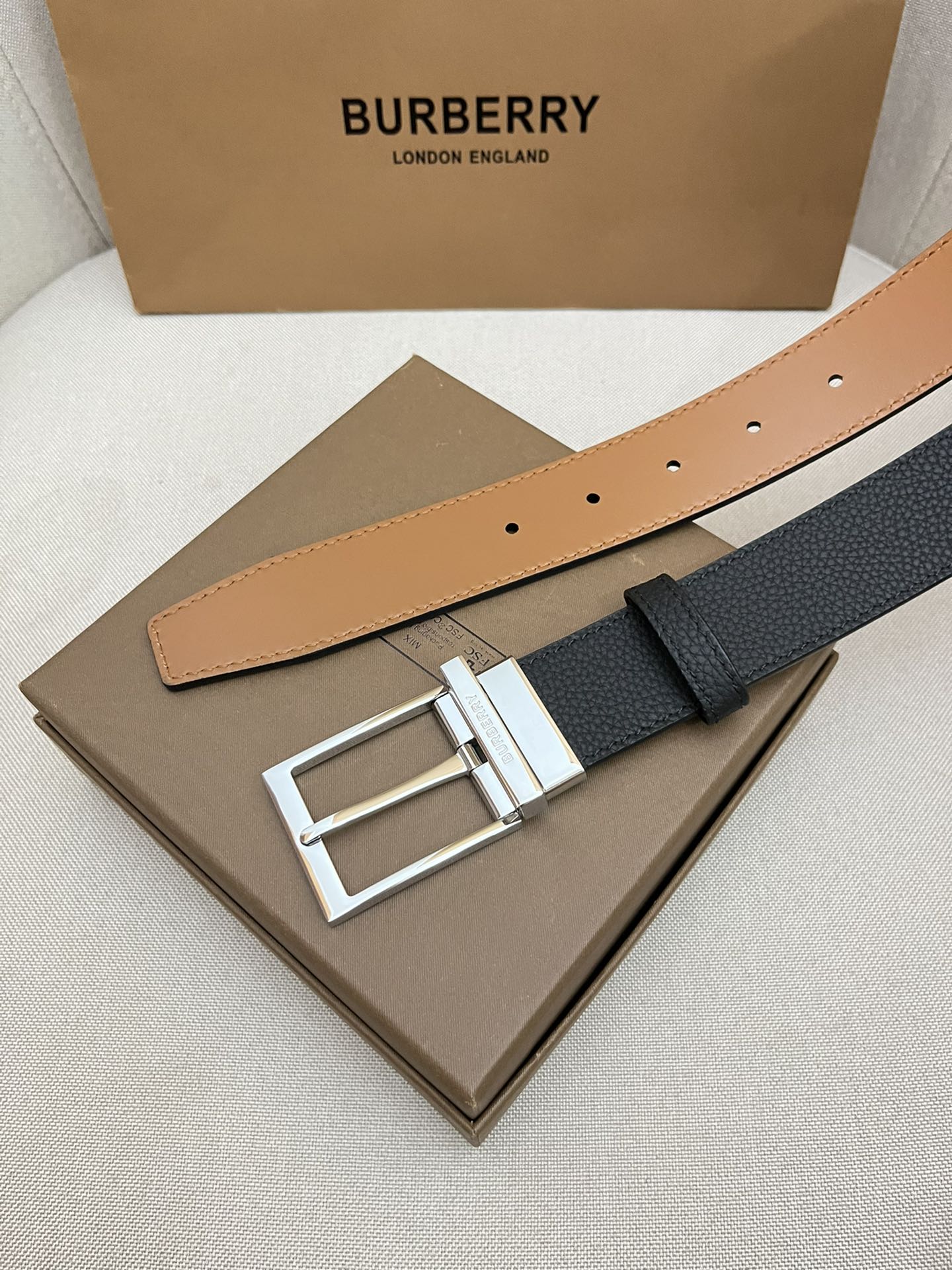Burberry Male Leather Belt Top Grain Leather M